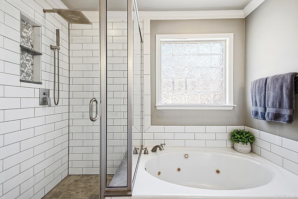 AUSTIN LAKES ON THE BAY ADDN - Residential