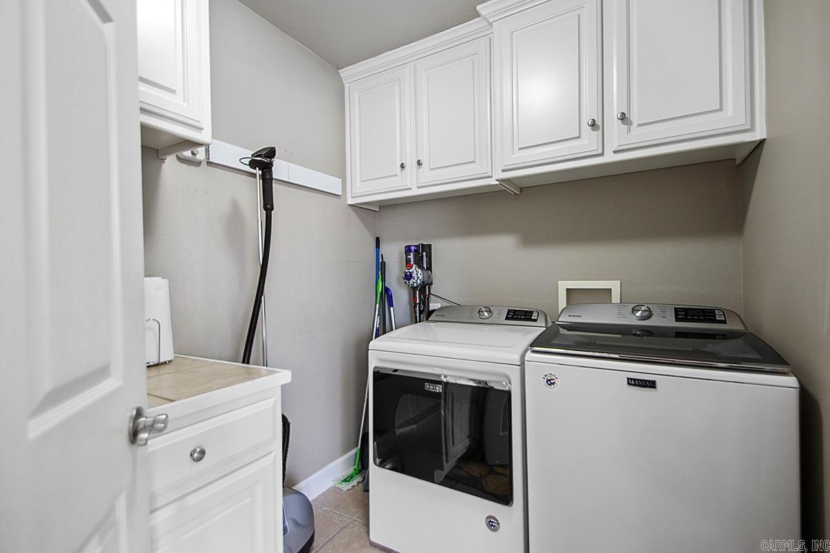 AUSTIN LAKES ON THE BAY ADDN - Residential