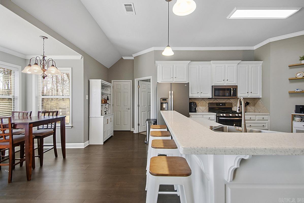 AUSTIN LAKES ON THE BAY ADDN - Residential