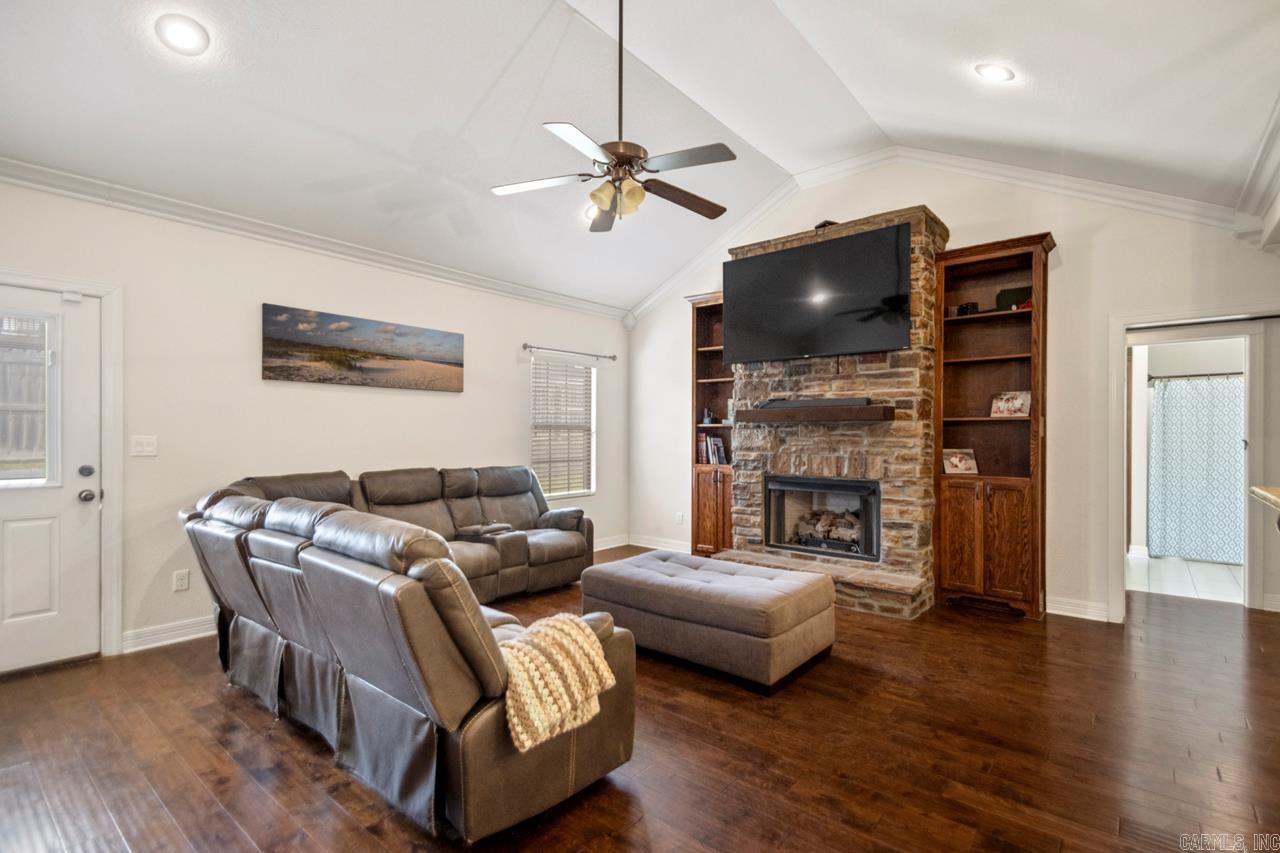 RICHLAND HILLS - Residential