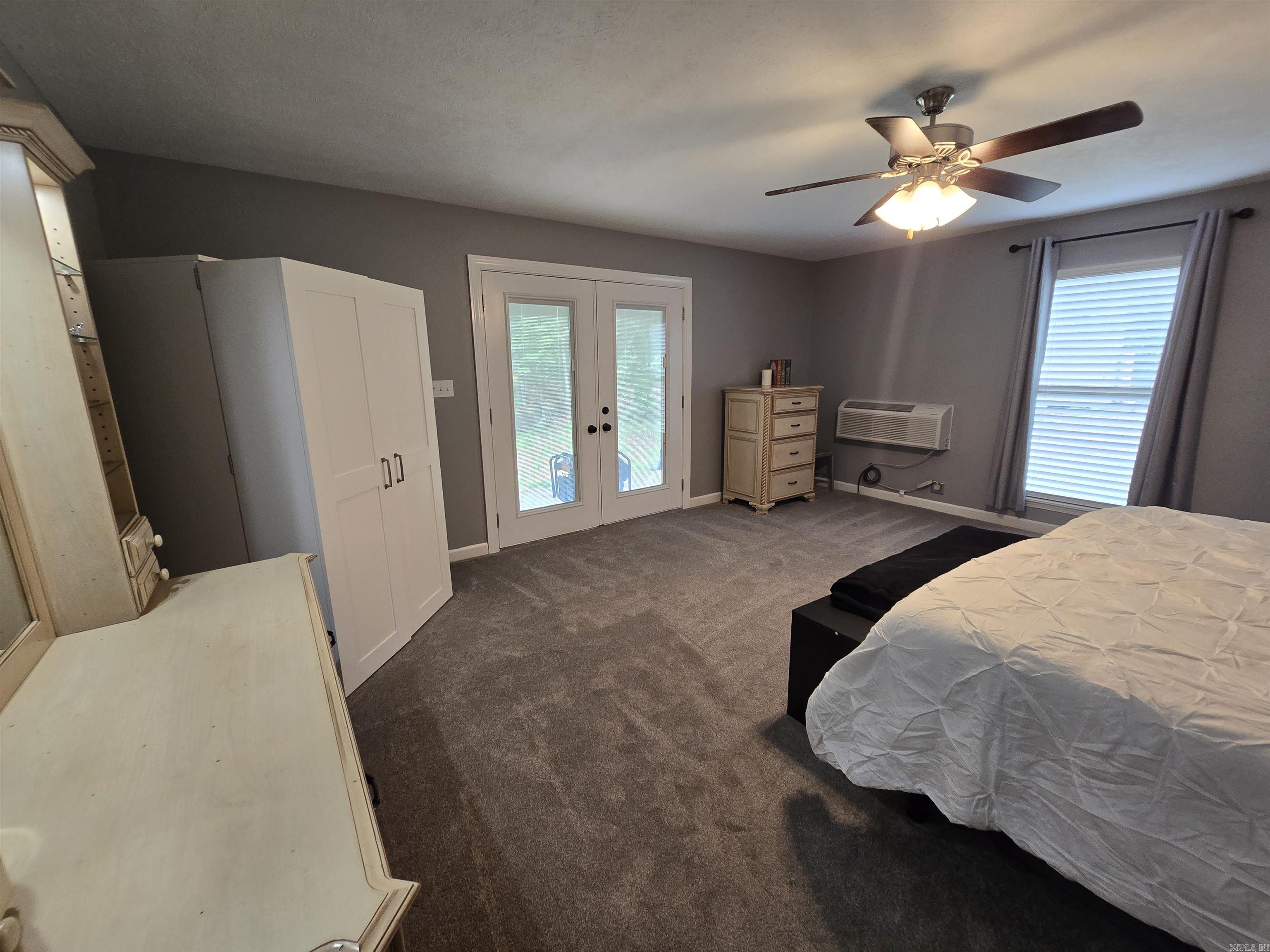 RED OAK ACRES - Residential