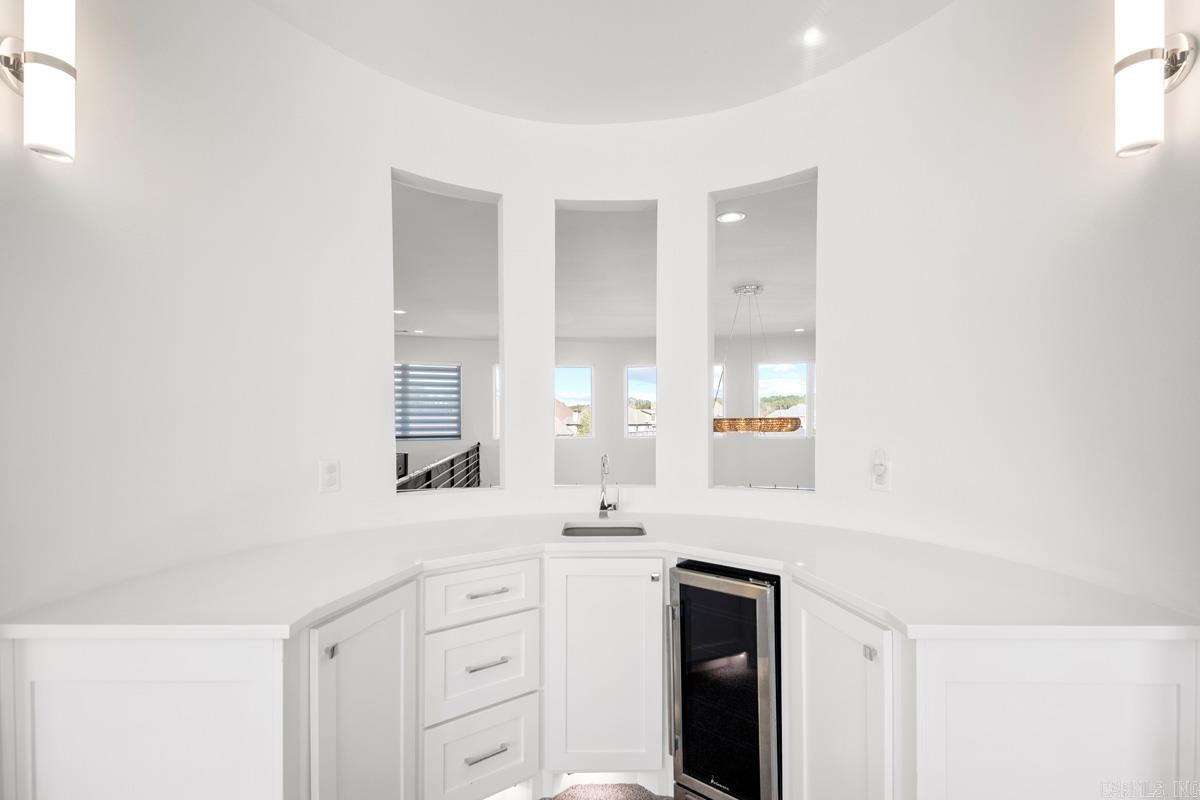 WESTSHORE ADDN HURRICANE LAKE ES - Residential