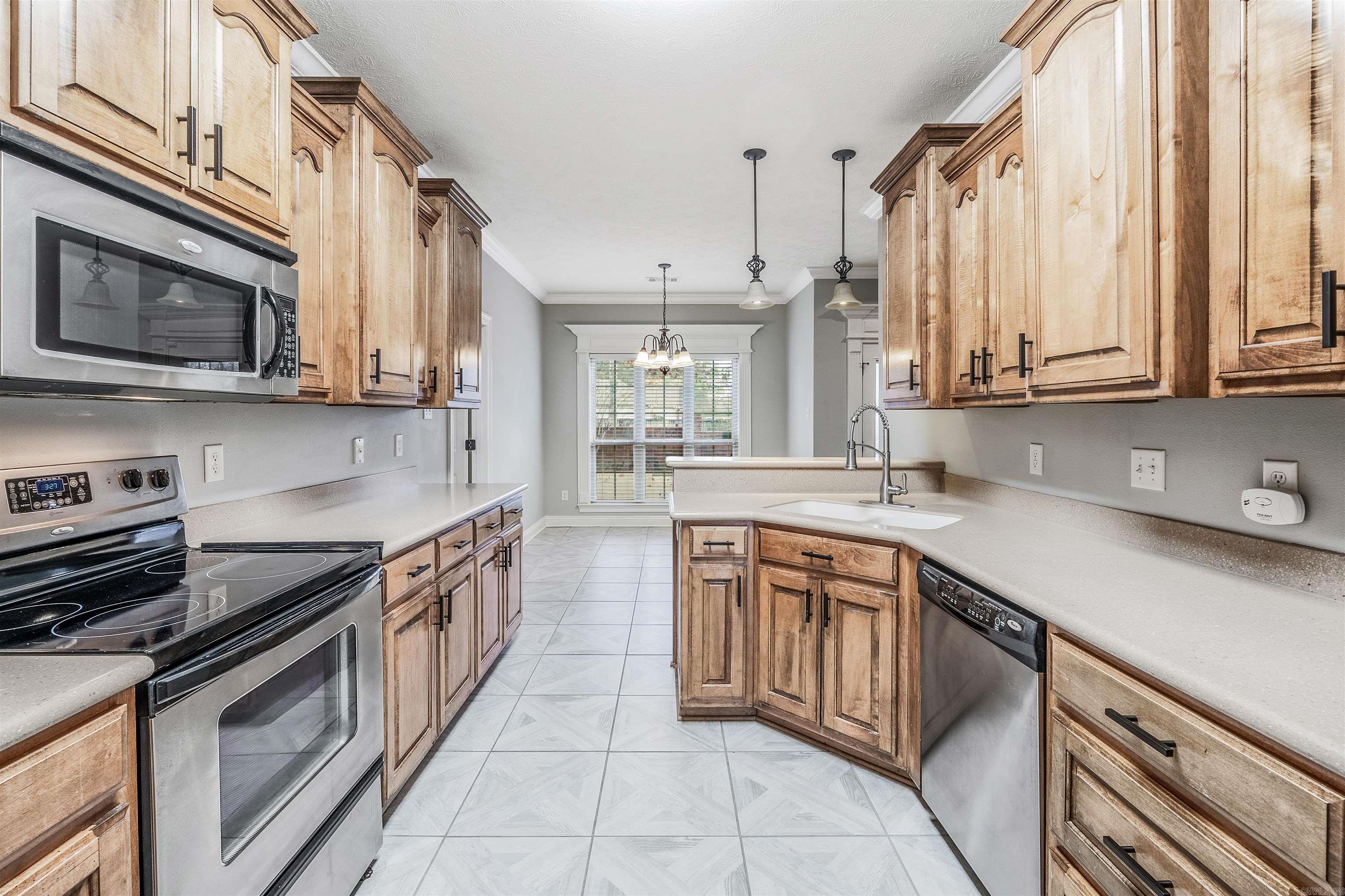 SOUTHERN COMFORT ESTATES - Residential