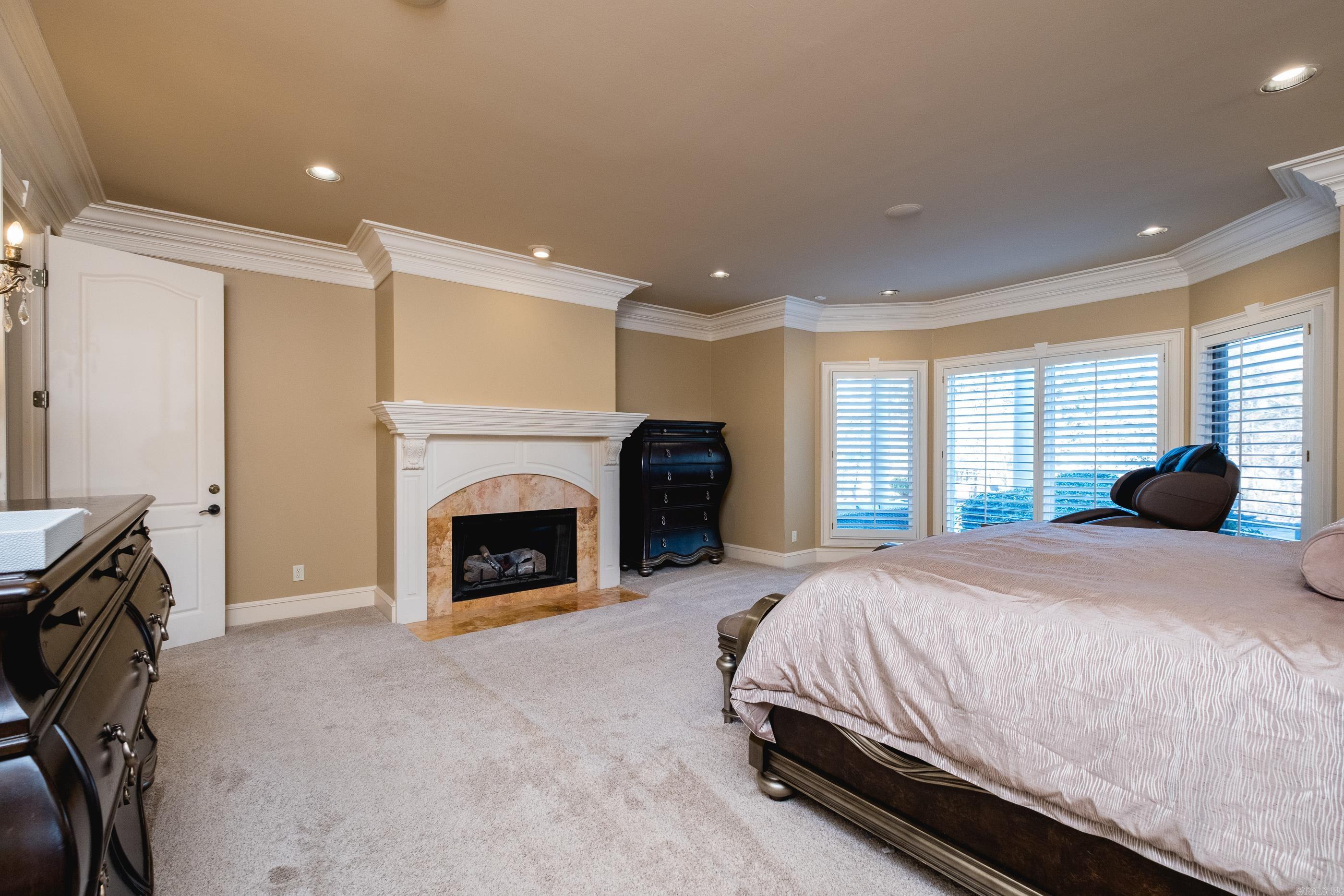 VALLEY FALLS ESTATES - Residential