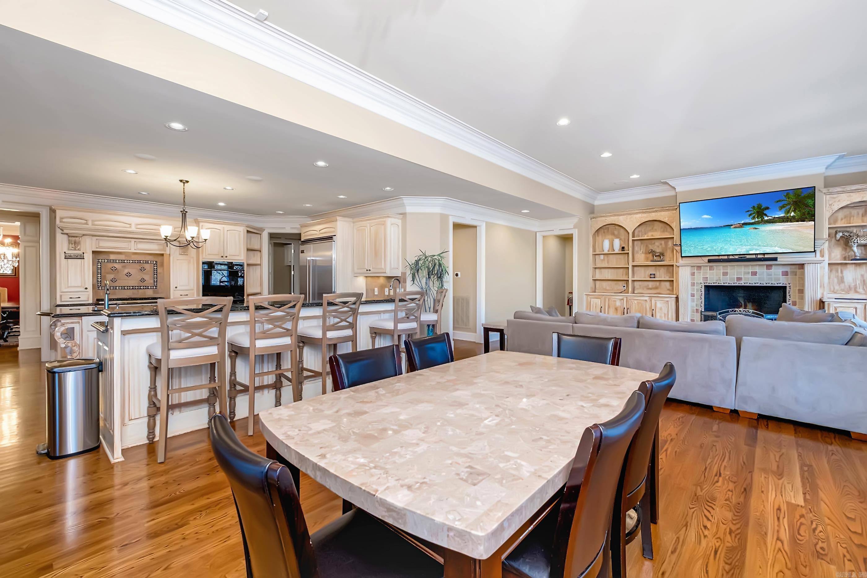 VALLEY FALLS ESTATES - Residential