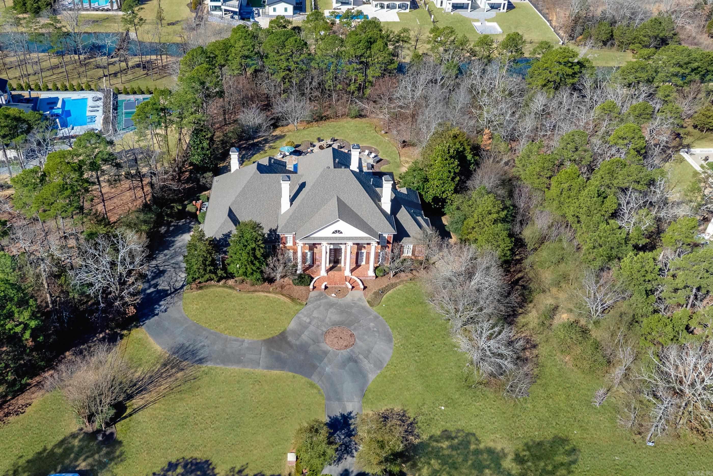VALLEY FALLS ESTATES - Residential