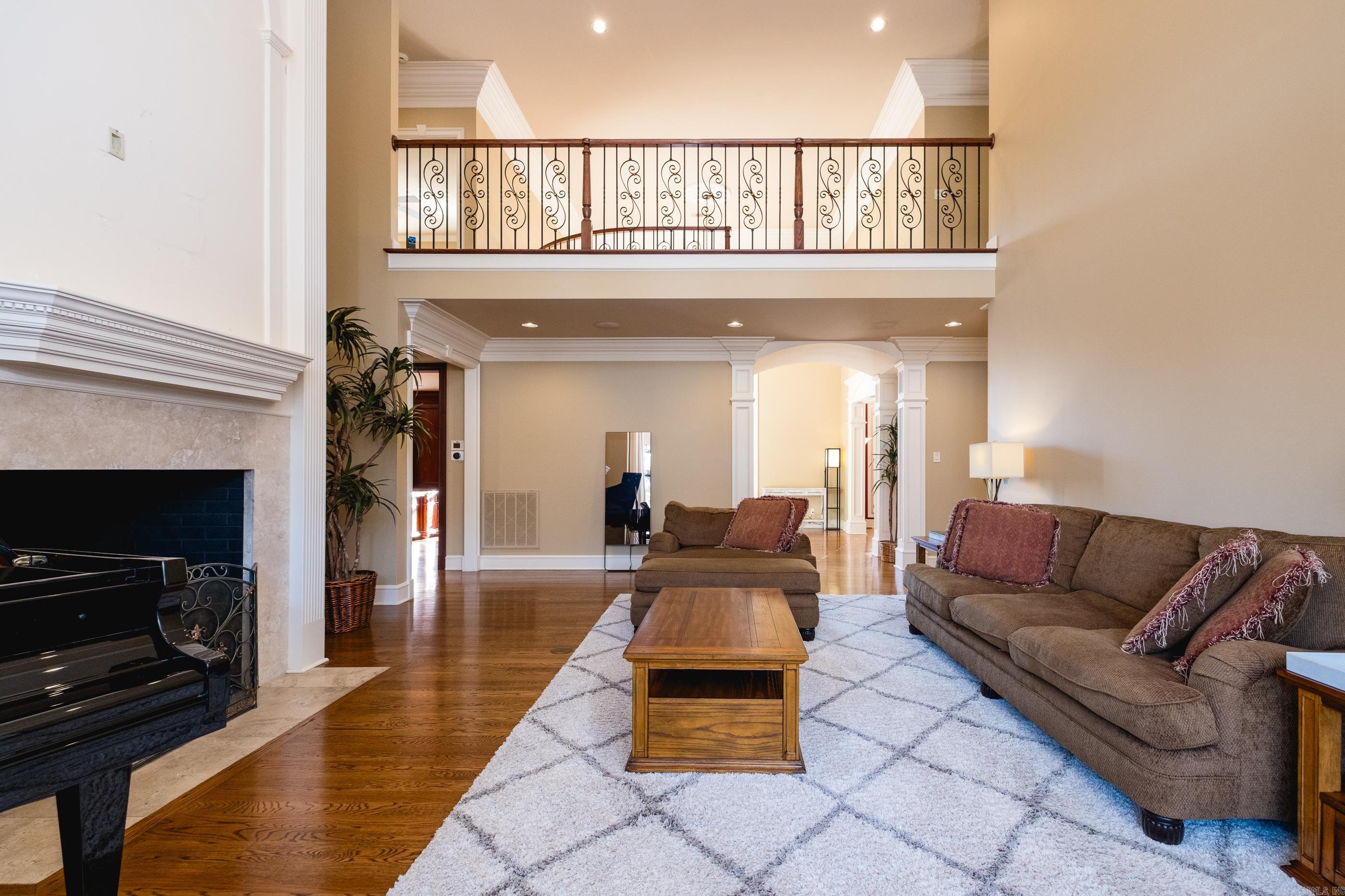 VALLEY FALLS ESTATES - Residential