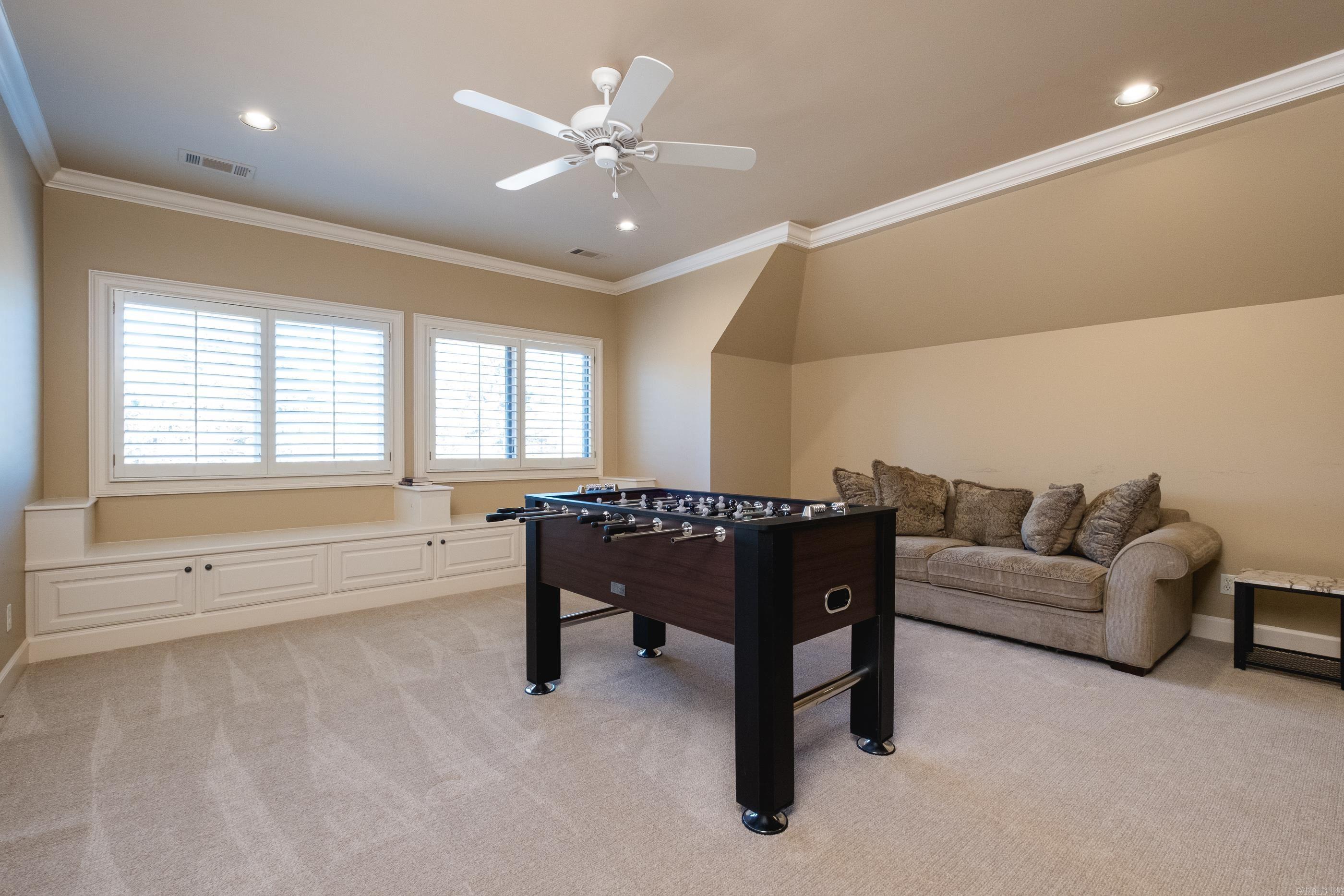 VALLEY FALLS ESTATES - Residential