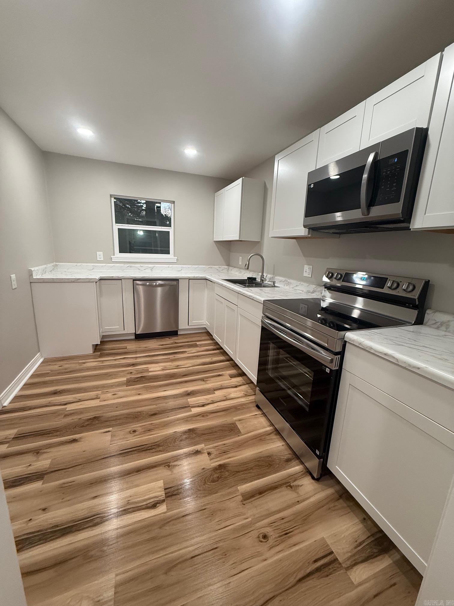 COLLEGE TERRACE - Residential