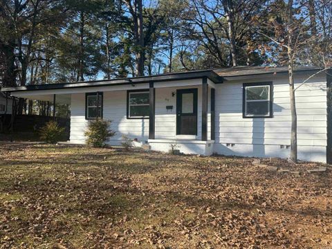 Photo of 69 Purdue Circle, Little Rock, AR 72204 (MLS # 25048937)