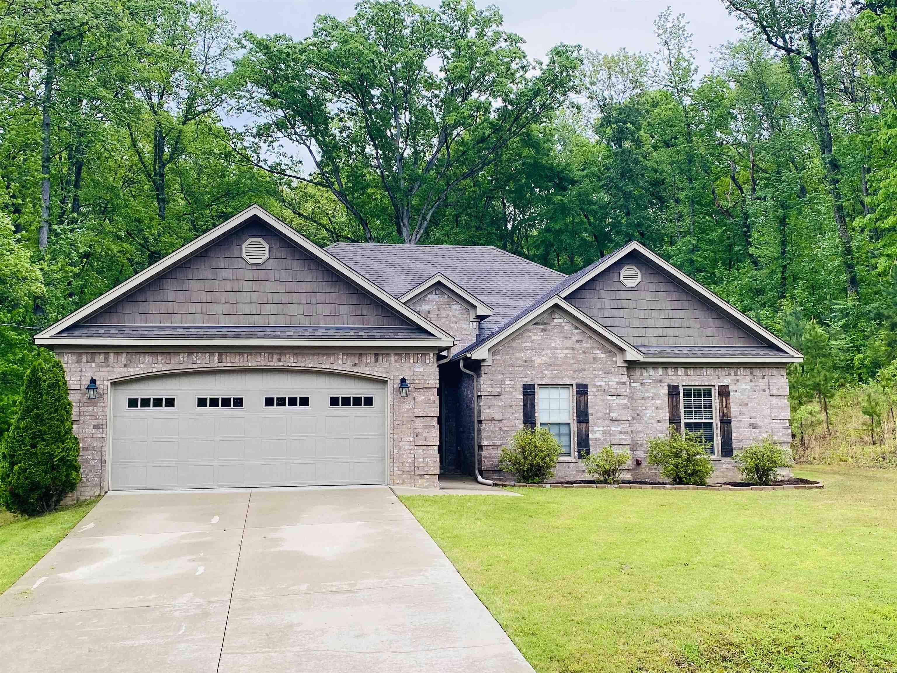 Beautiful newly listed home on just a shade under one acre with privacy, in Caldwell Elementary and Benton school districts and just minutes from downtown. Open floor plan, spacious Living/Family room with wood burning fireplace, appealing kitchen featuring granite tops and island, stainless steel appliances, including new dishwasher, large pantry, over-sized master bed/bath with relaxing jetted tub, apart from separate two bedrooms. The large laundry room is right off the garage, convenient for a family and kids on the go! Relax in this country setting on the covered back patio and enjoy the peace, quiet and so much more this gem known as 3008 Liilly Lane has to offer. *Agents, please see Confidential remarks for additional information.*