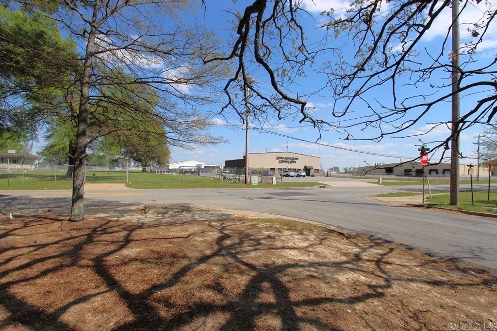 Hardy - Commercial Sale