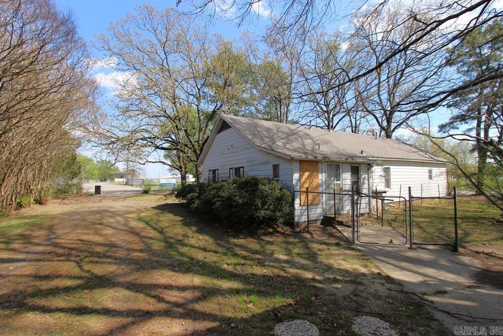 Hardy - Commercial Sale