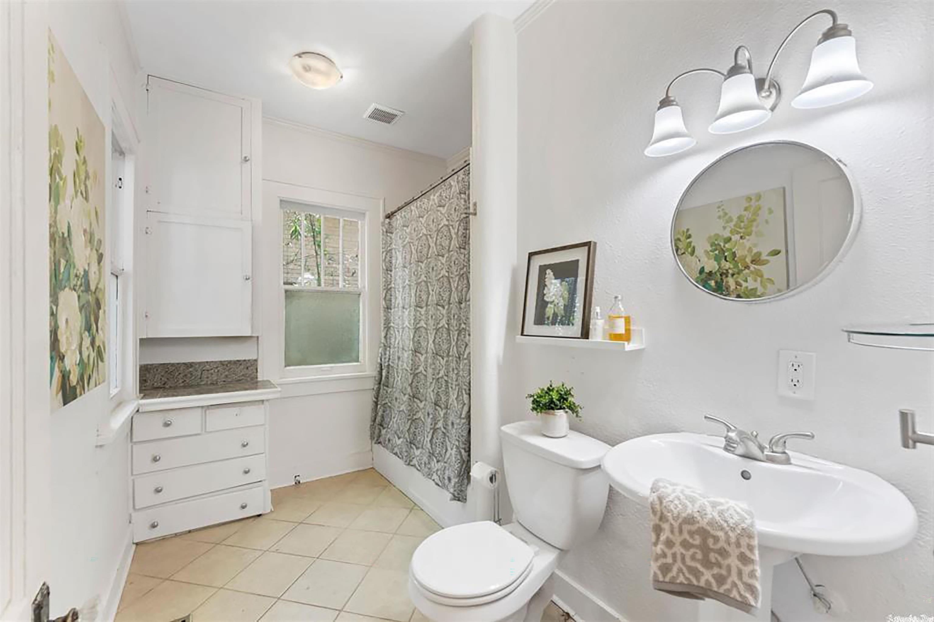 FIELDS - Residential Lease