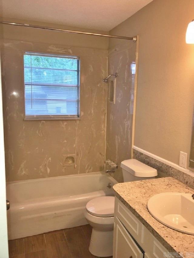 Barrow John 2L - Residential Lease