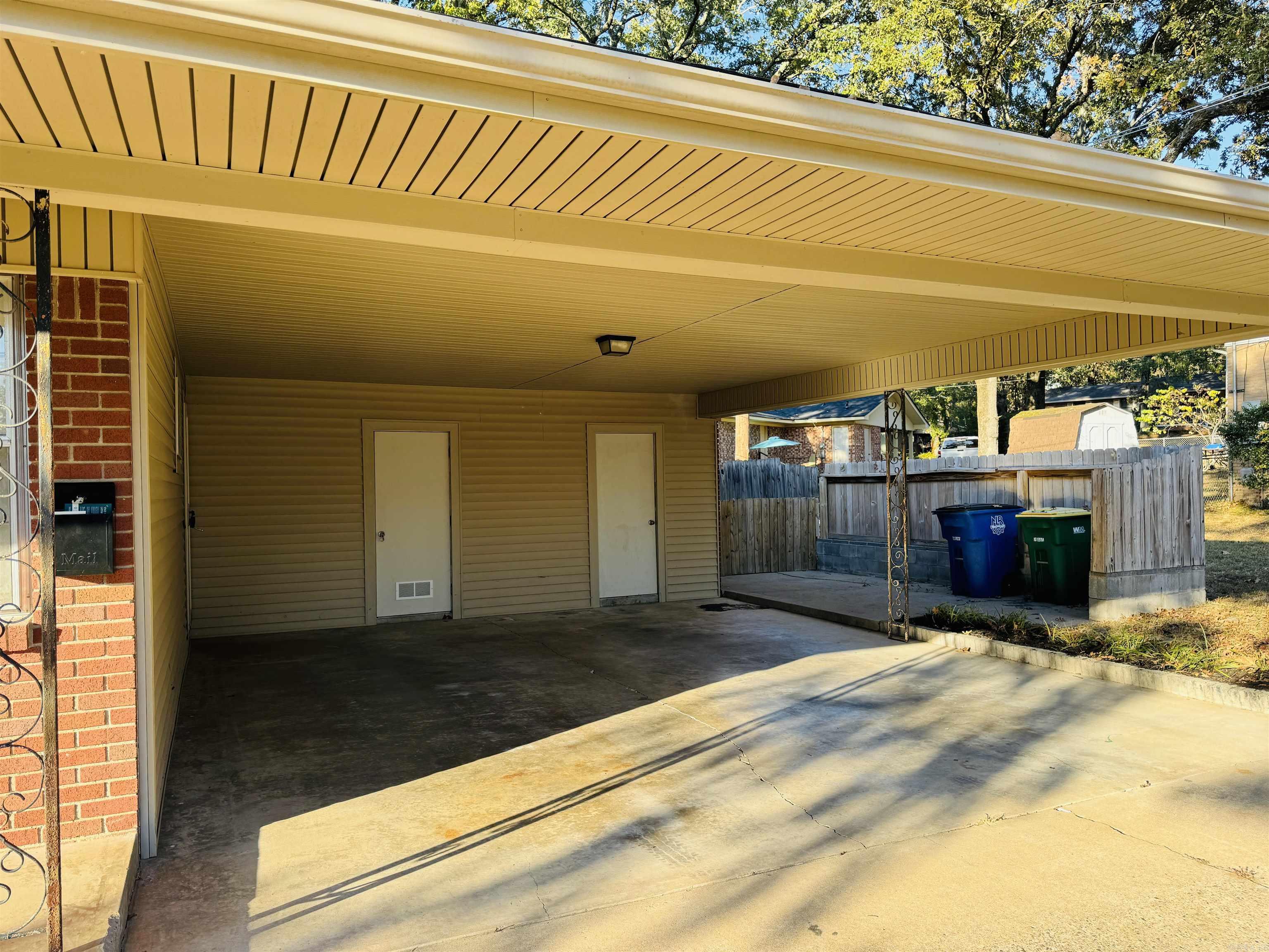 INDIAN HILLS - Residential