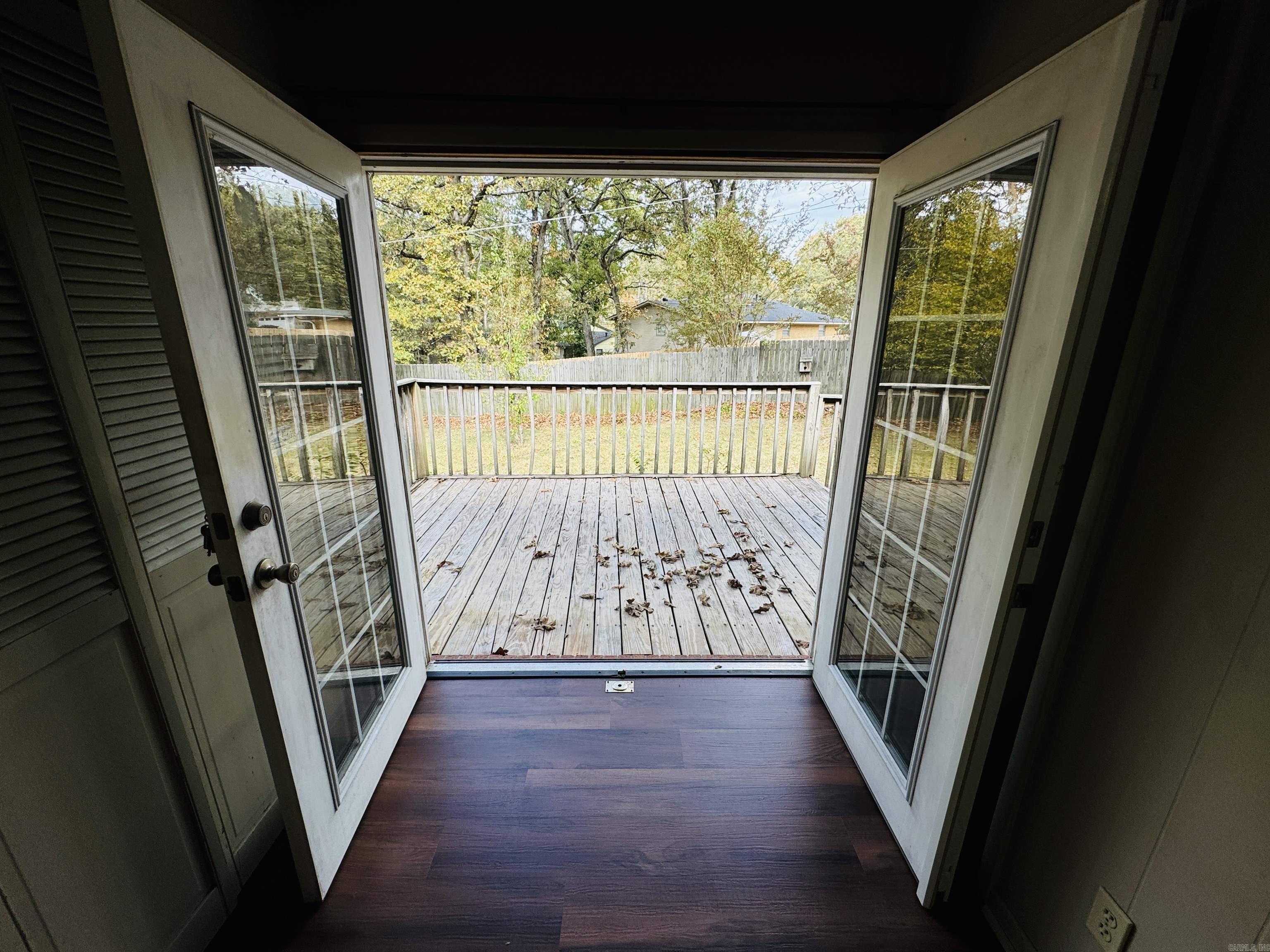 INDIAN HILLS - Residential