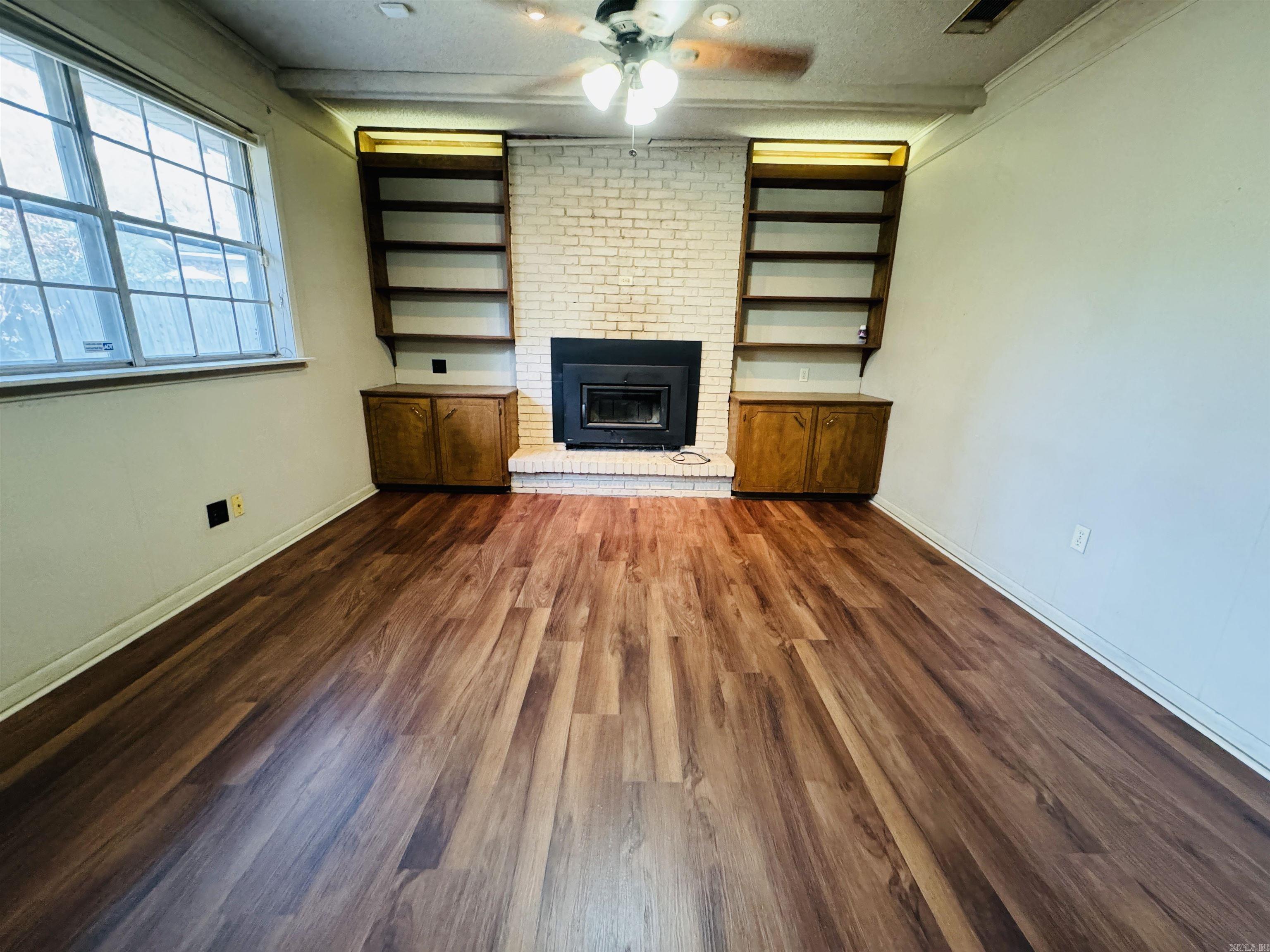 INDIAN HILLS - Residential