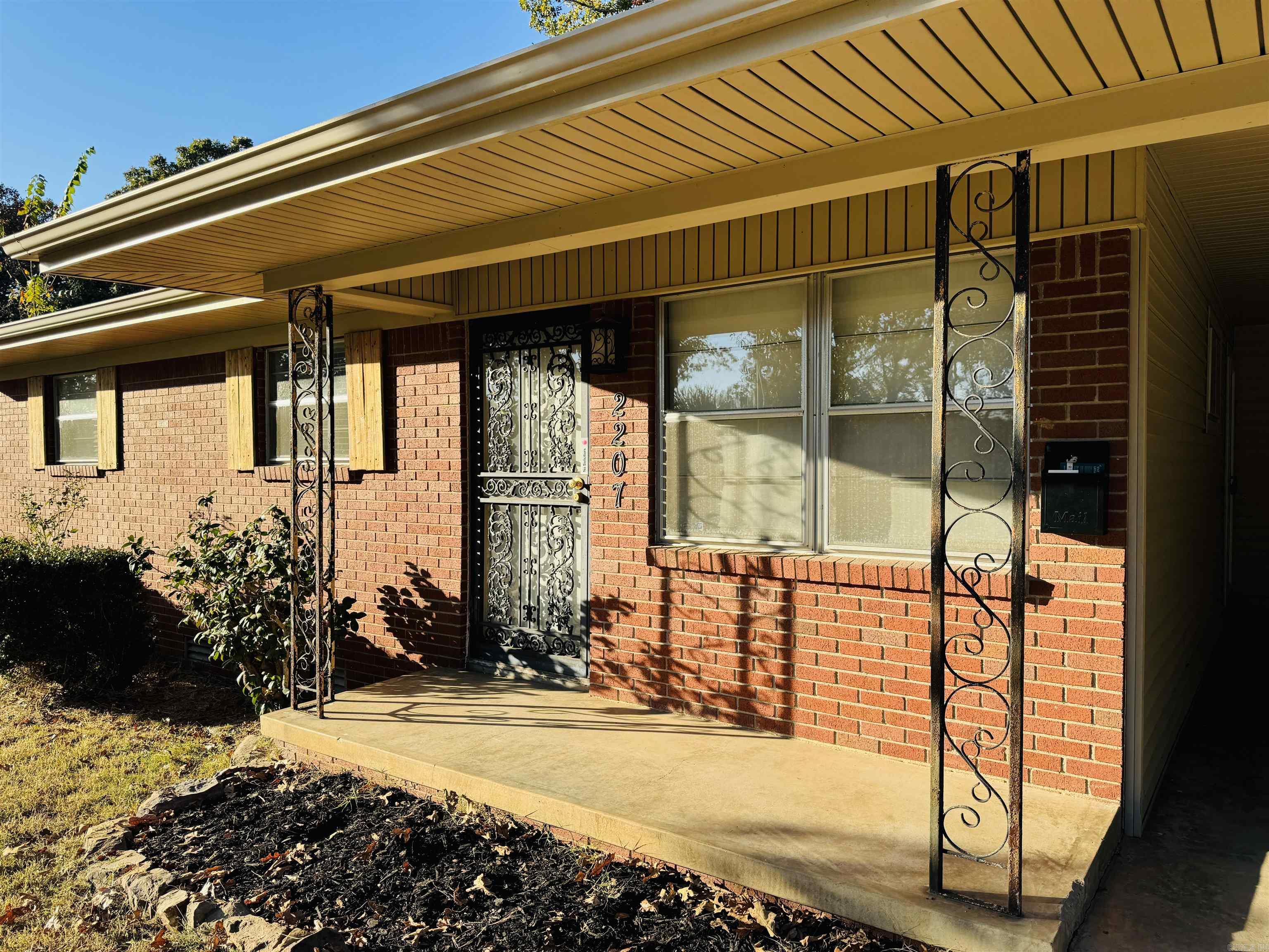 INDIAN HILLS - Residential