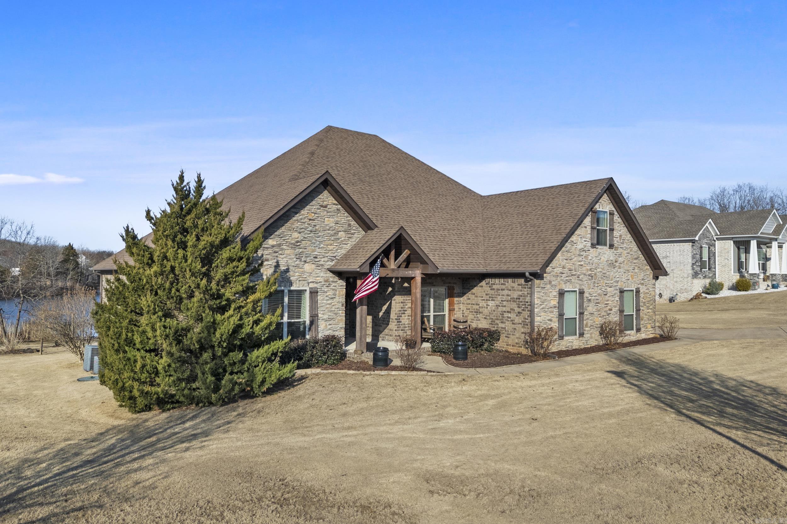 KENSINGTON - Residential