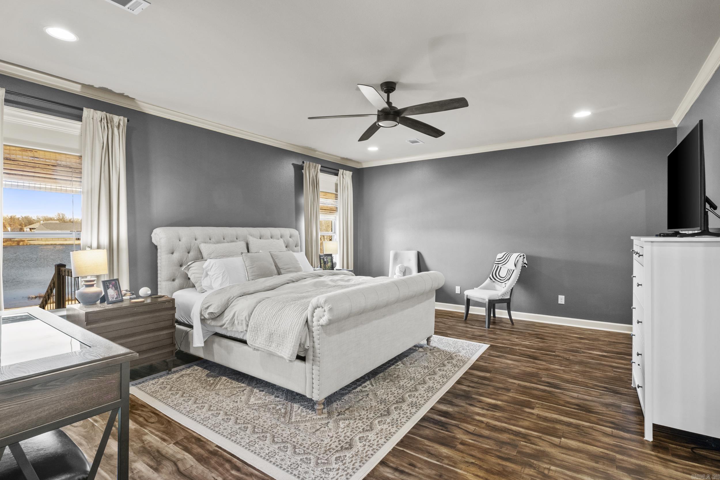 KENSINGTON - Residential