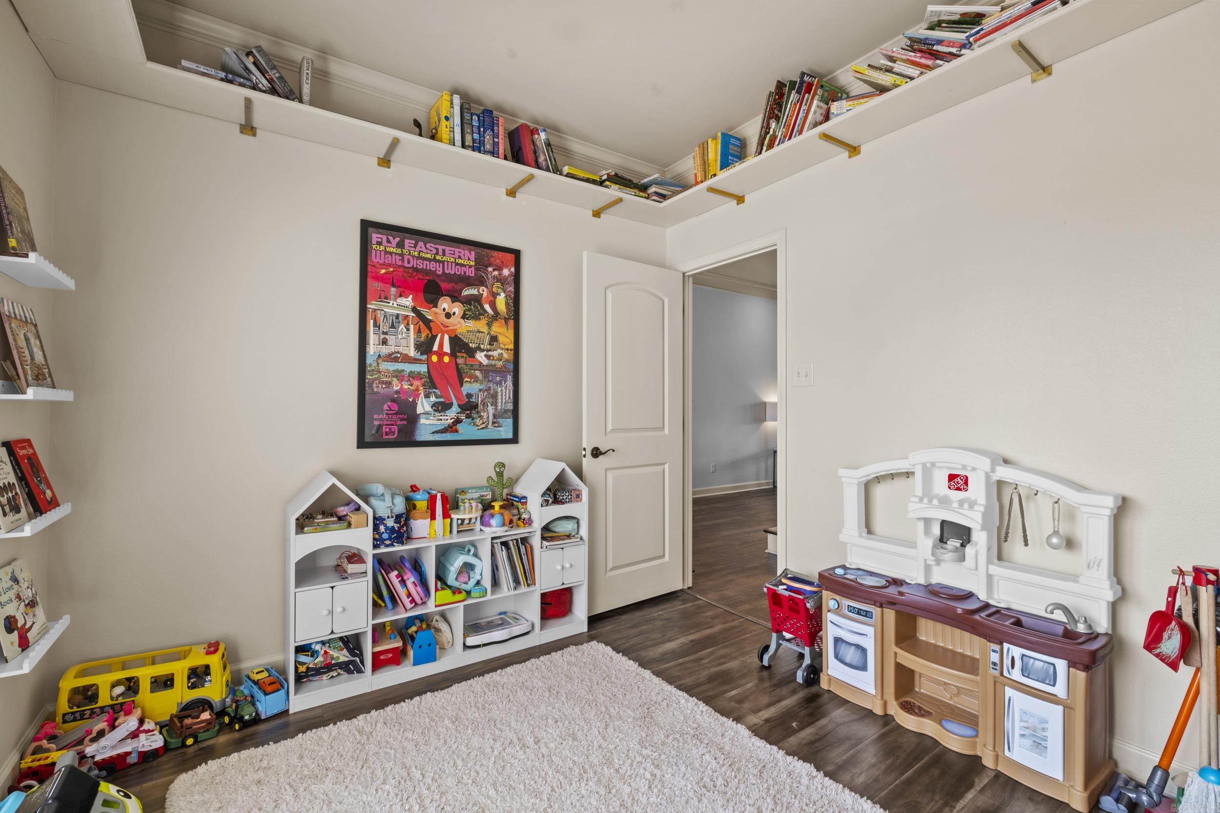 KENSINGTON - Residential