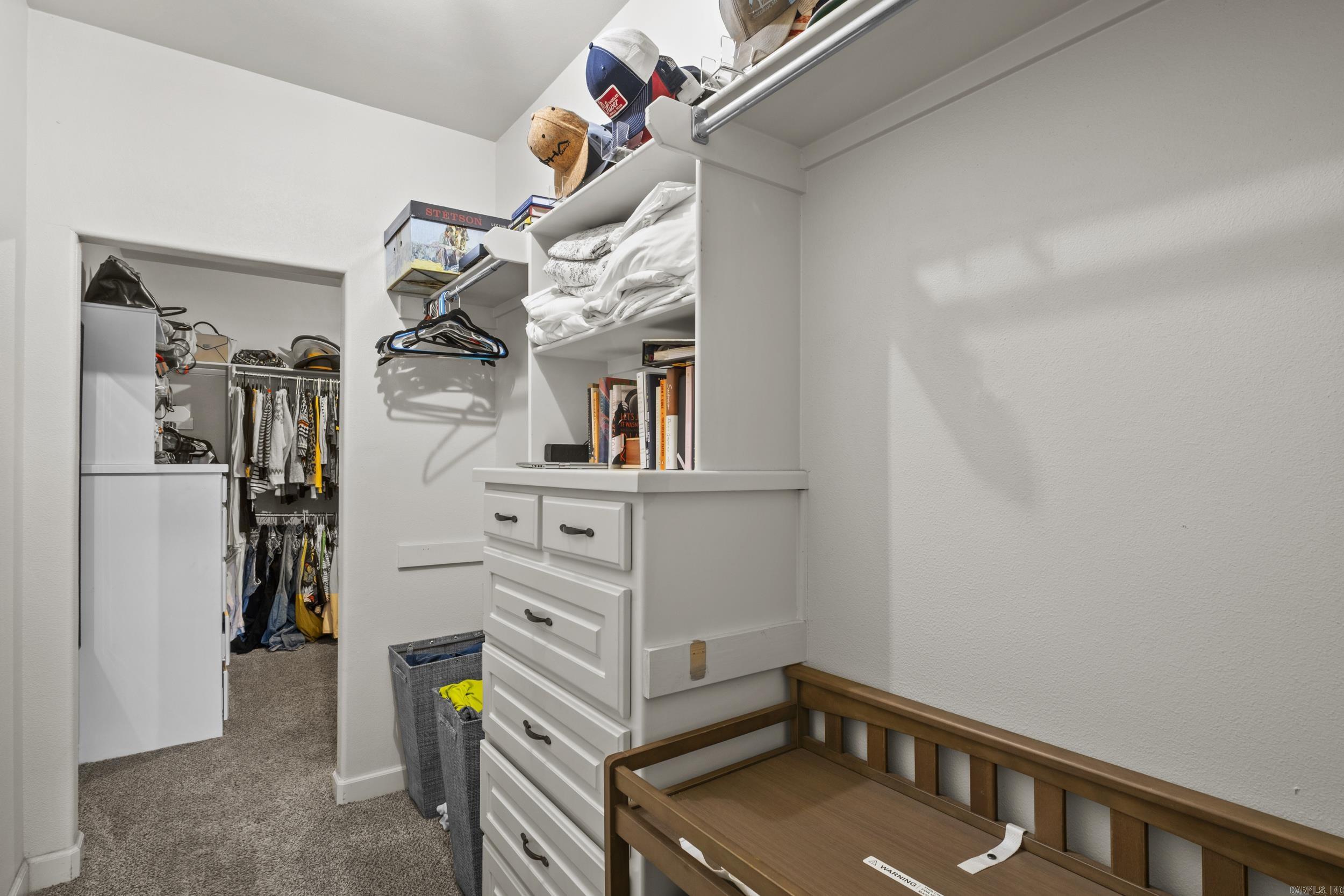 KENSINGTON - Residential