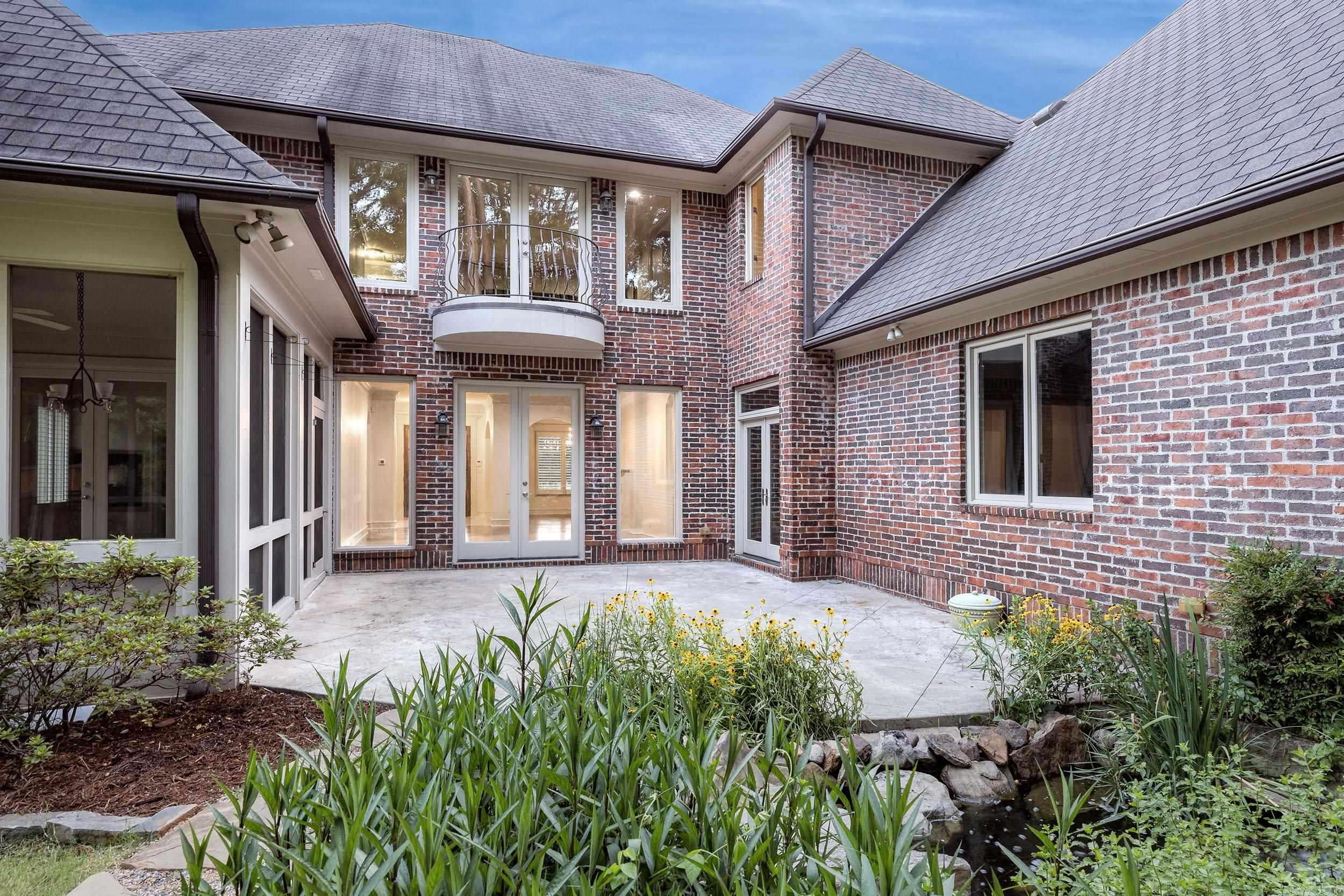 CHENAL VALLEY AVIGNON COURT - Residential