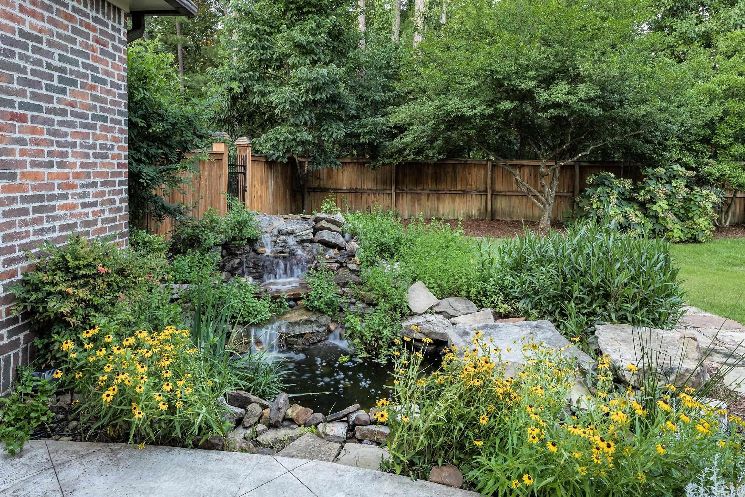 CHENAL VALLEY AVIGNON COURT - Residential