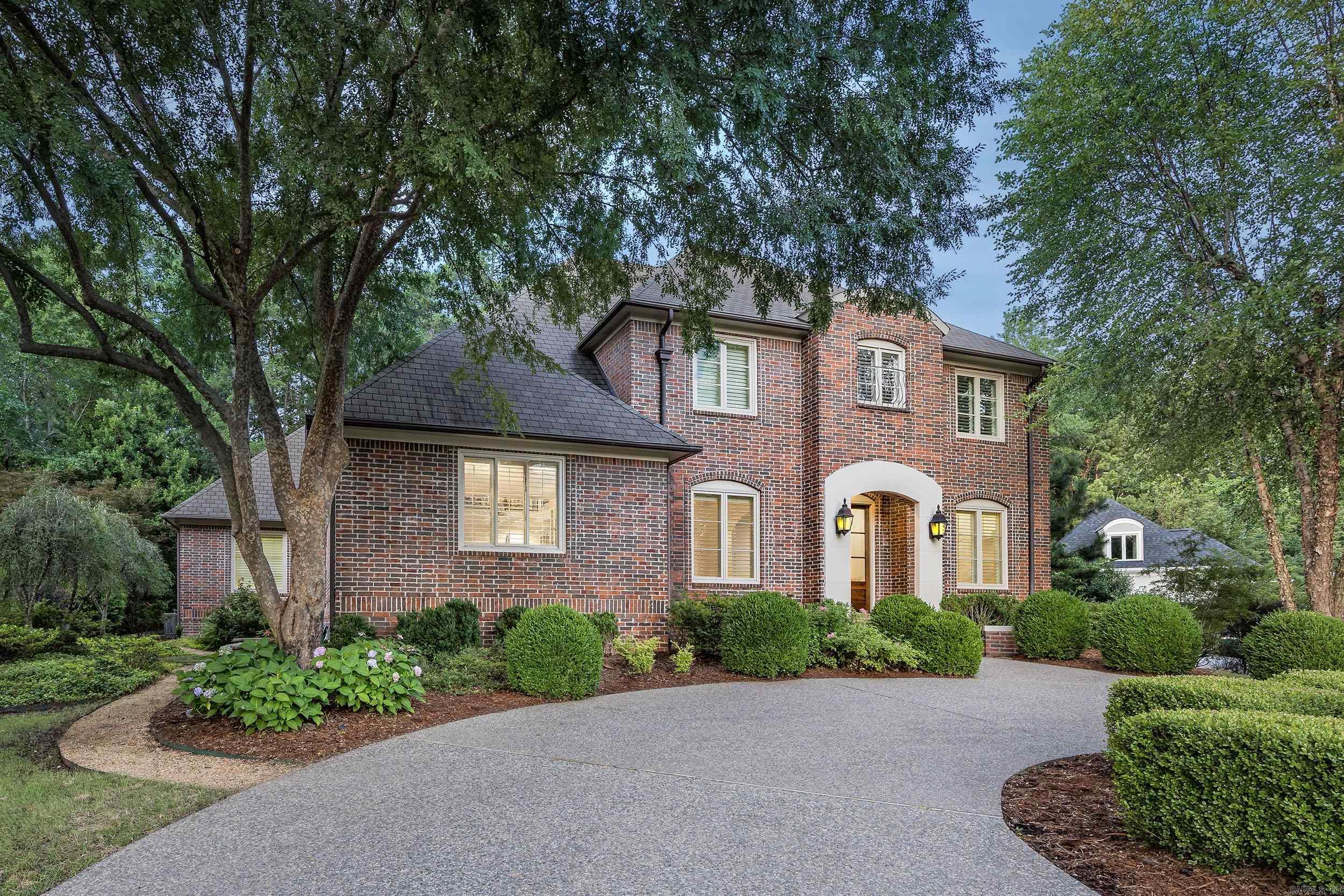 CHENAL VALLEY AVIGNON COURT - Residential