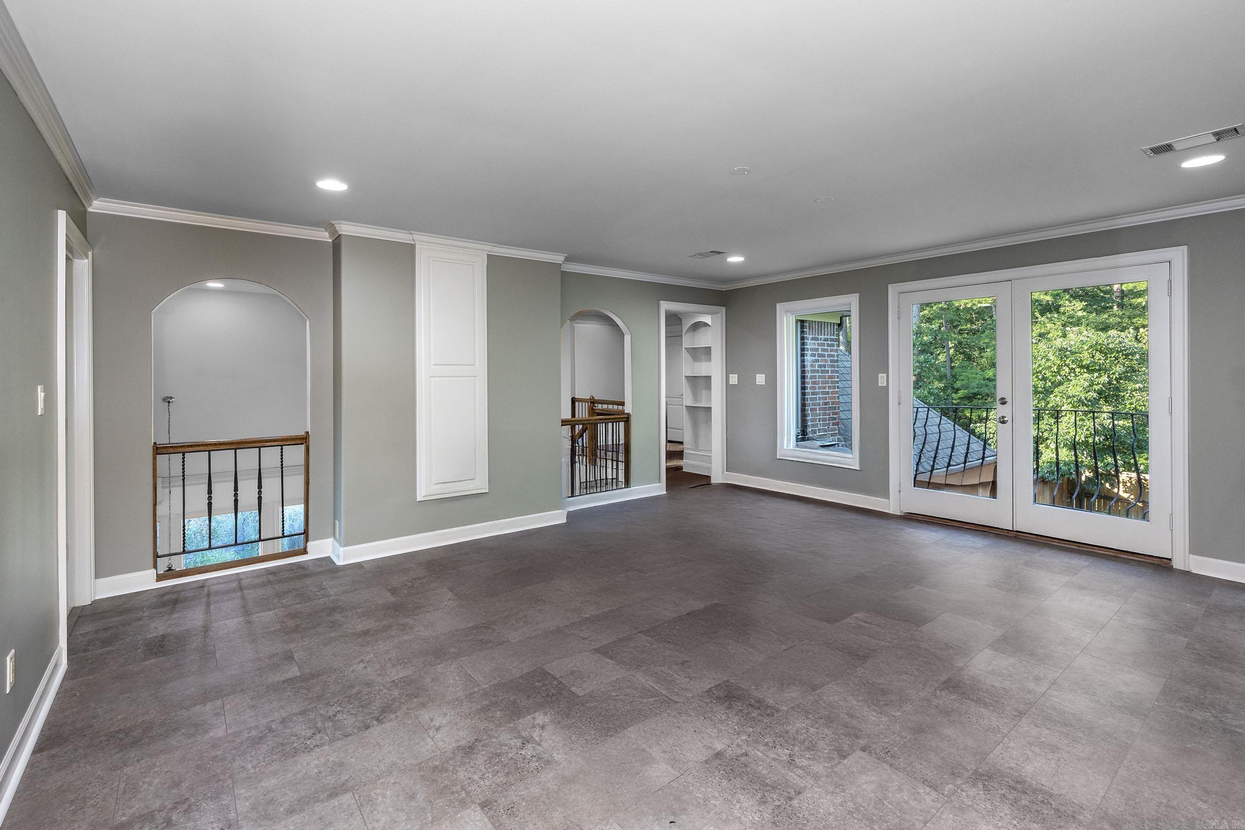 CHENAL VALLEY AVIGNON COURT - Residential
