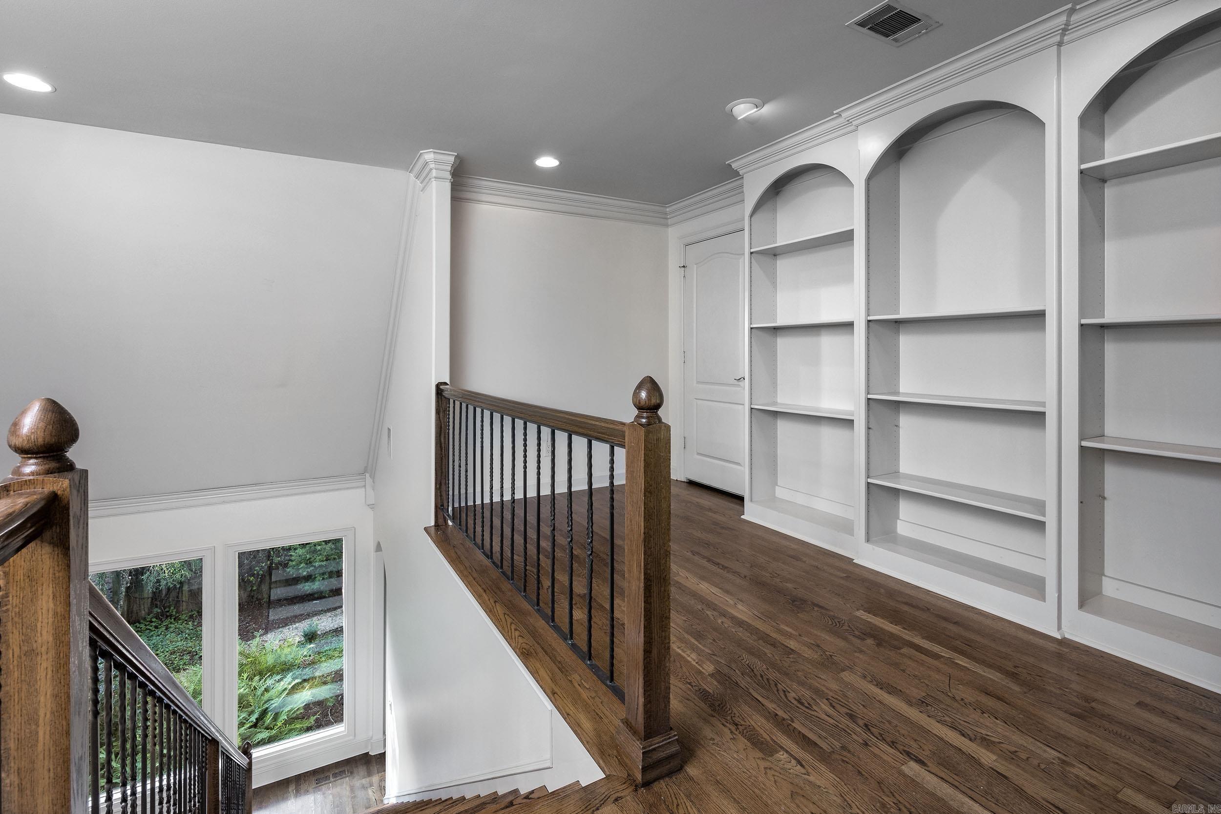 CHENAL VALLEY AVIGNON COURT - Residential