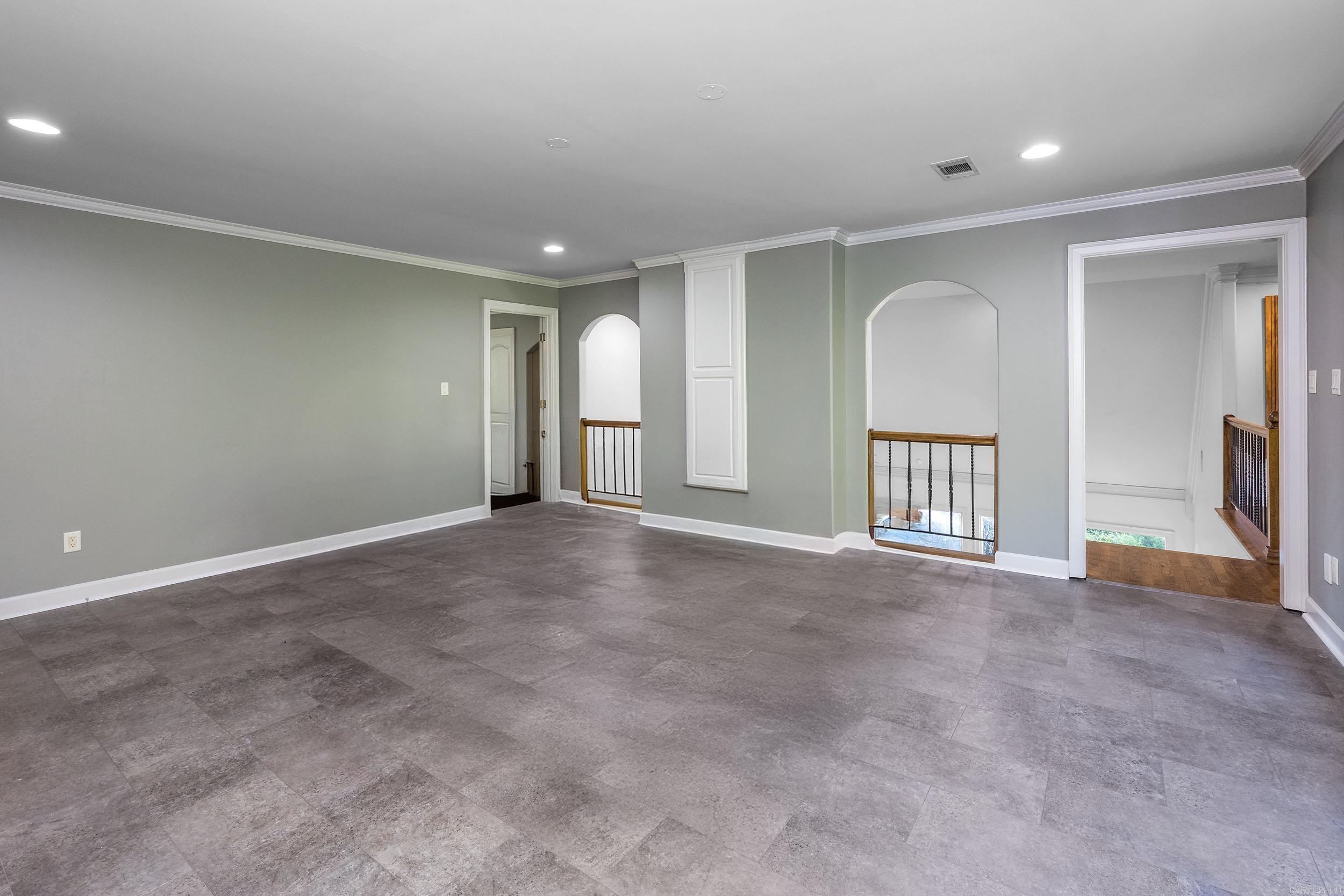 CHENAL VALLEY AVIGNON COURT - Residential