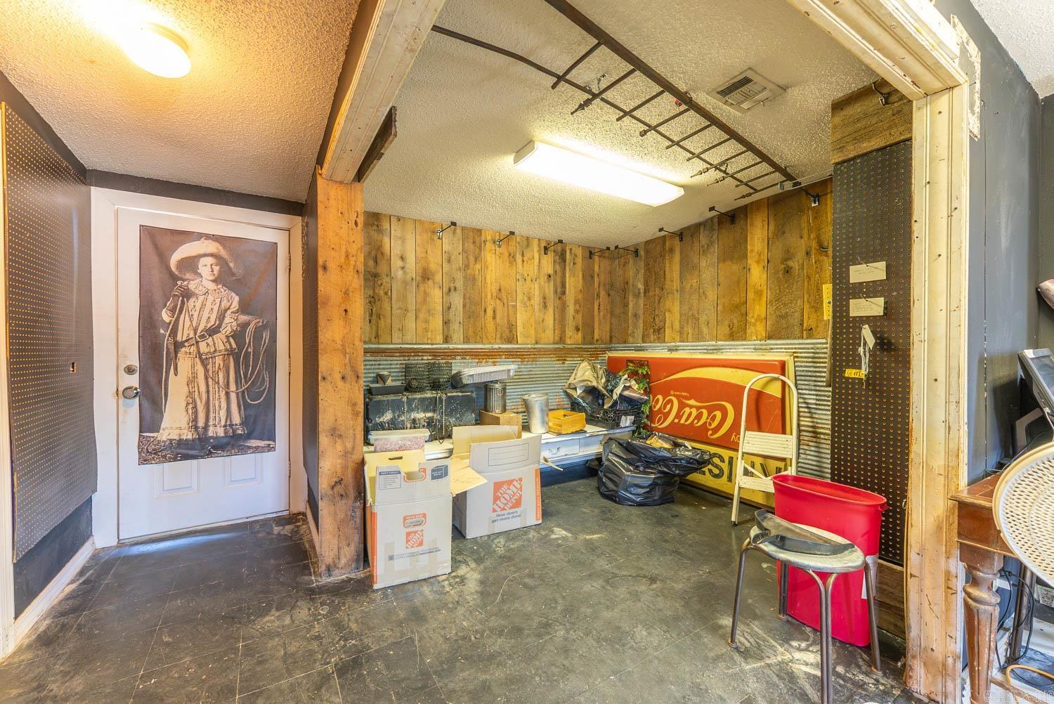 Mammoth Spring - Commercial Sale