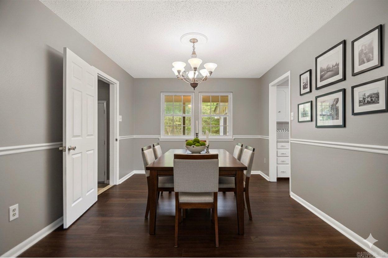 OAK MEADOWS - Residential