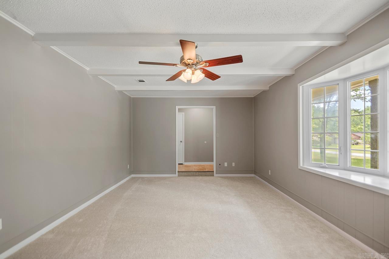 OAK MEADOWS - Residential