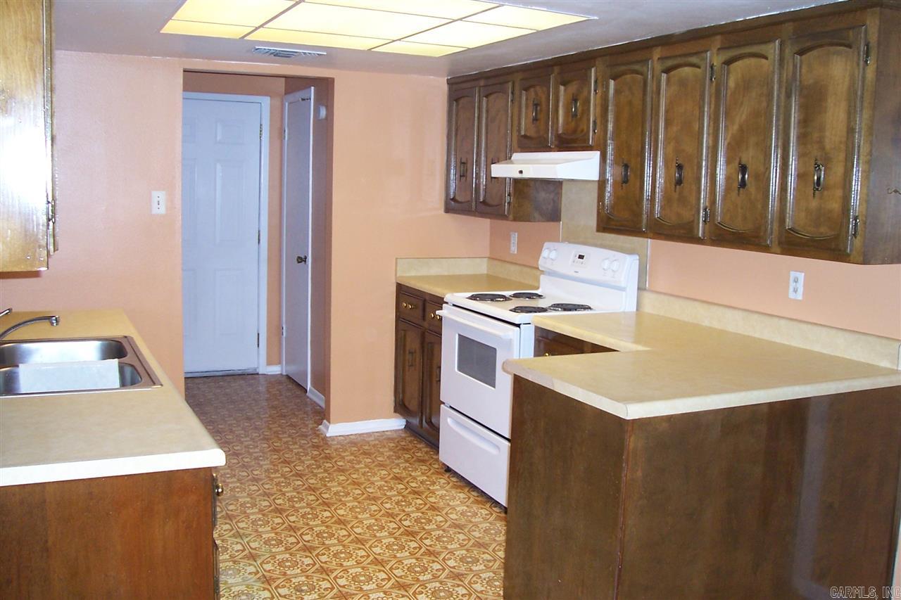 PARKWAY PLACE - Residential Lease