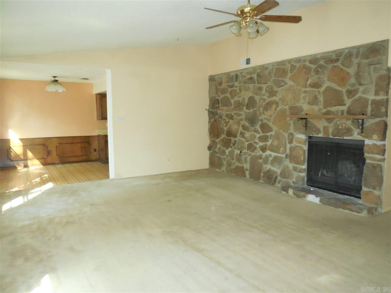 PARKWAY PLACE - Residential Lease