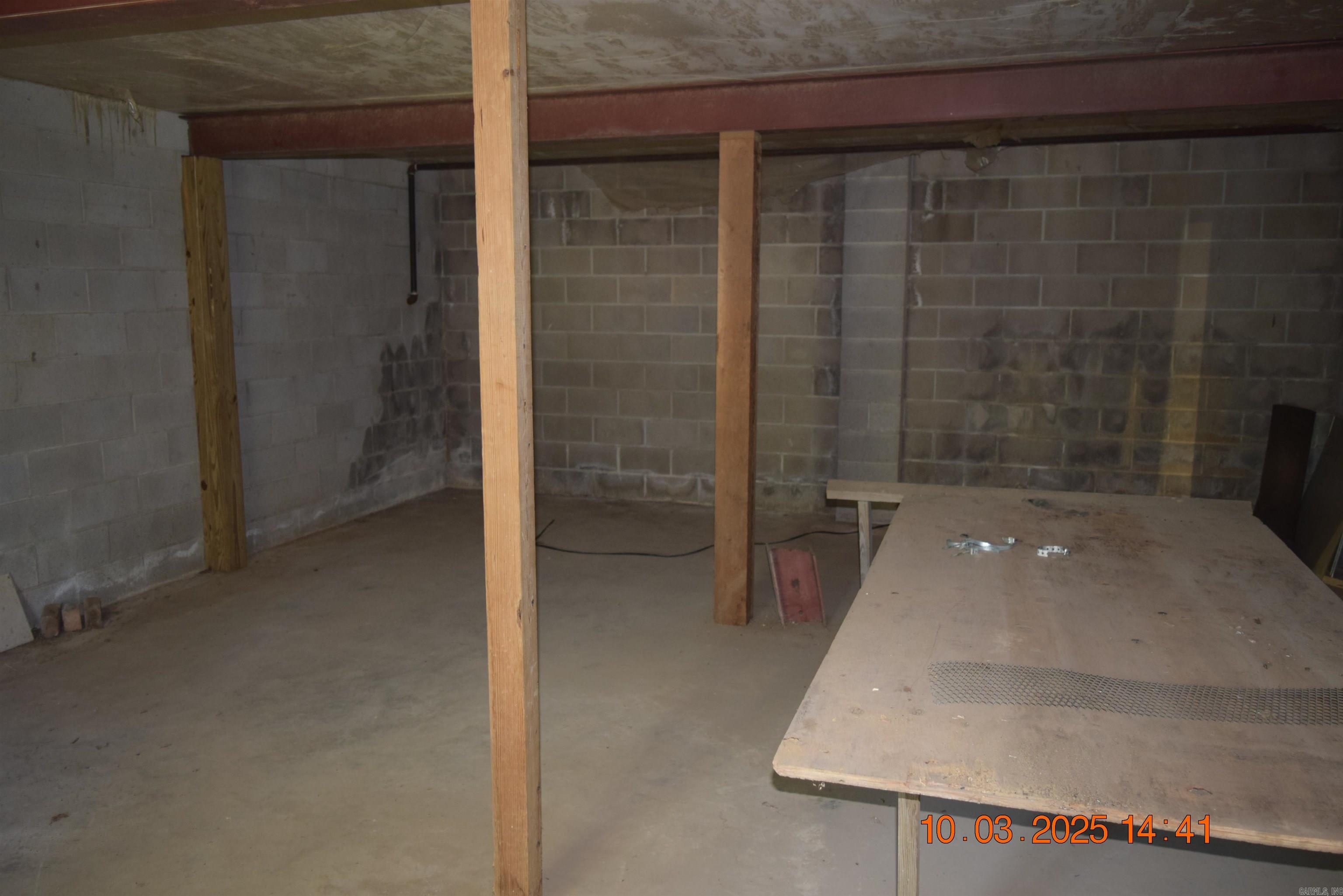 BRADY WOOD - Residential