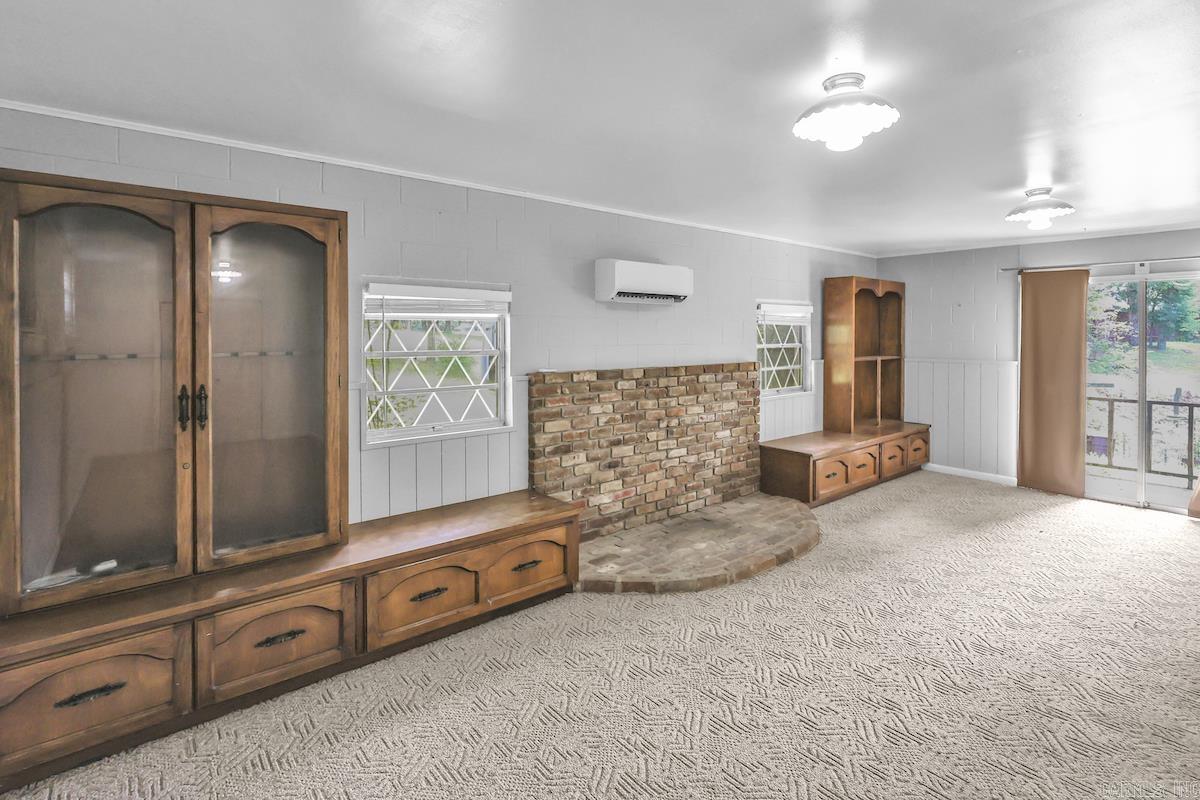 BRADY WOOD - Residential