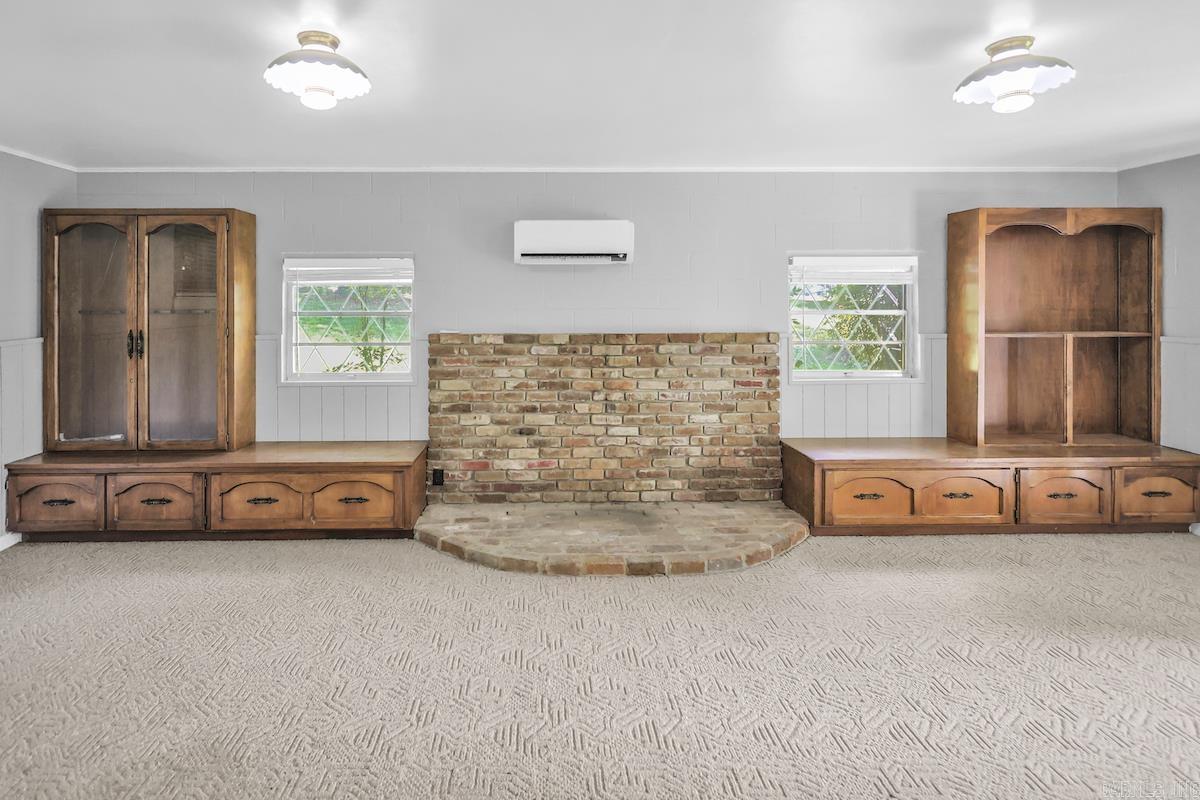 BRADY WOOD - Residential