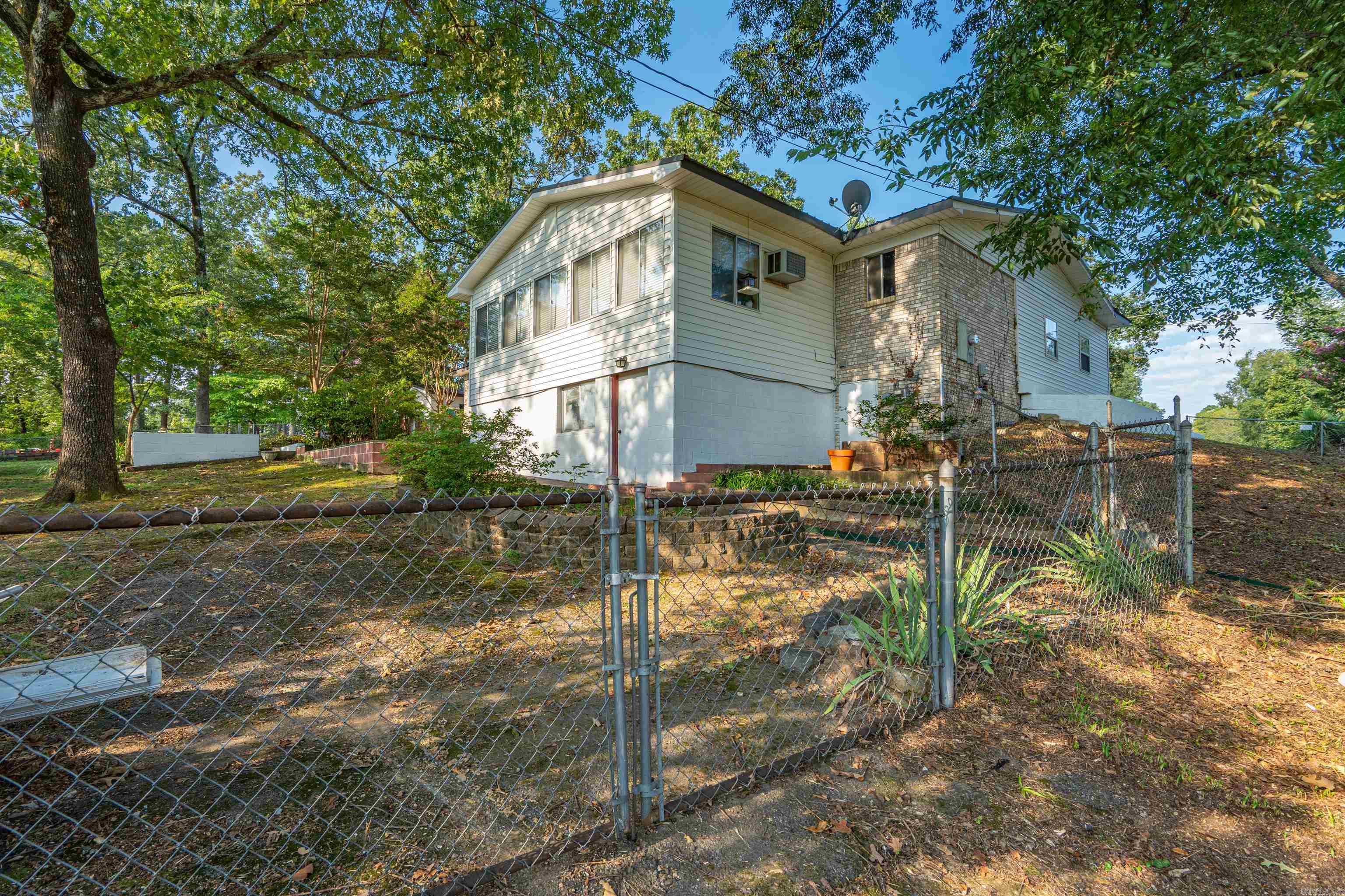 SUNSET ACRES - IN - Residential