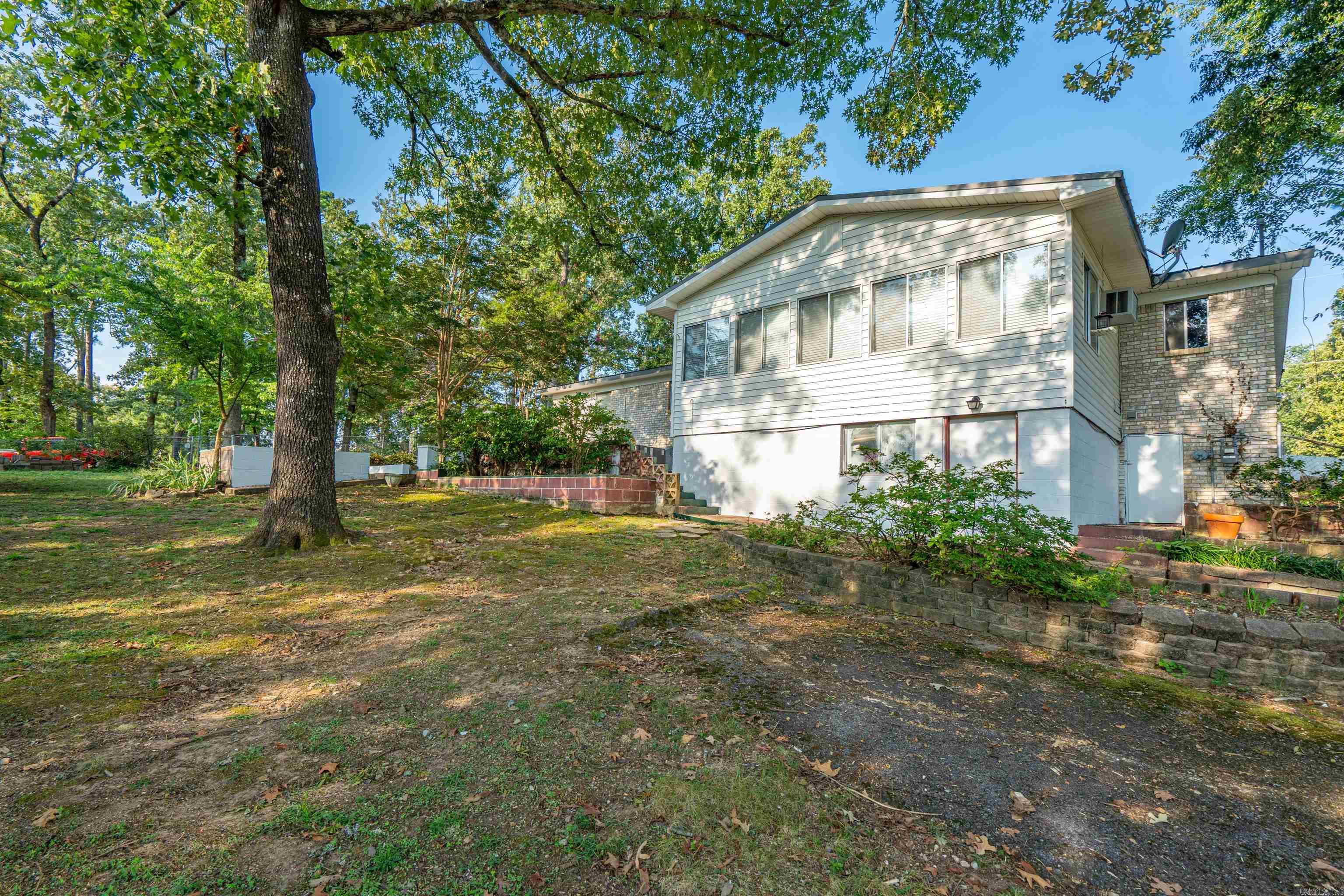 SUNSET ACRES - IN - Residential