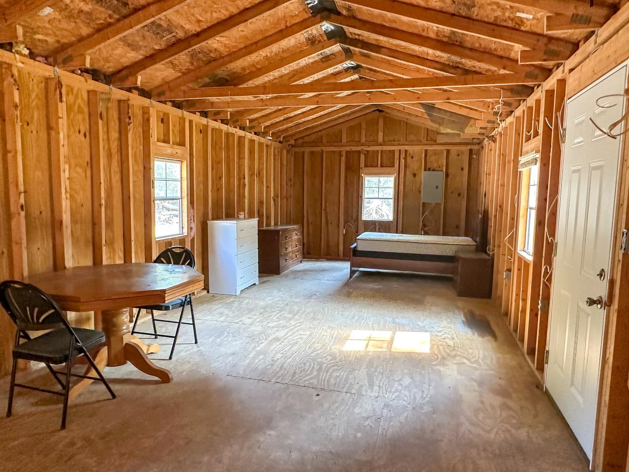 White Horse Mountain - Land