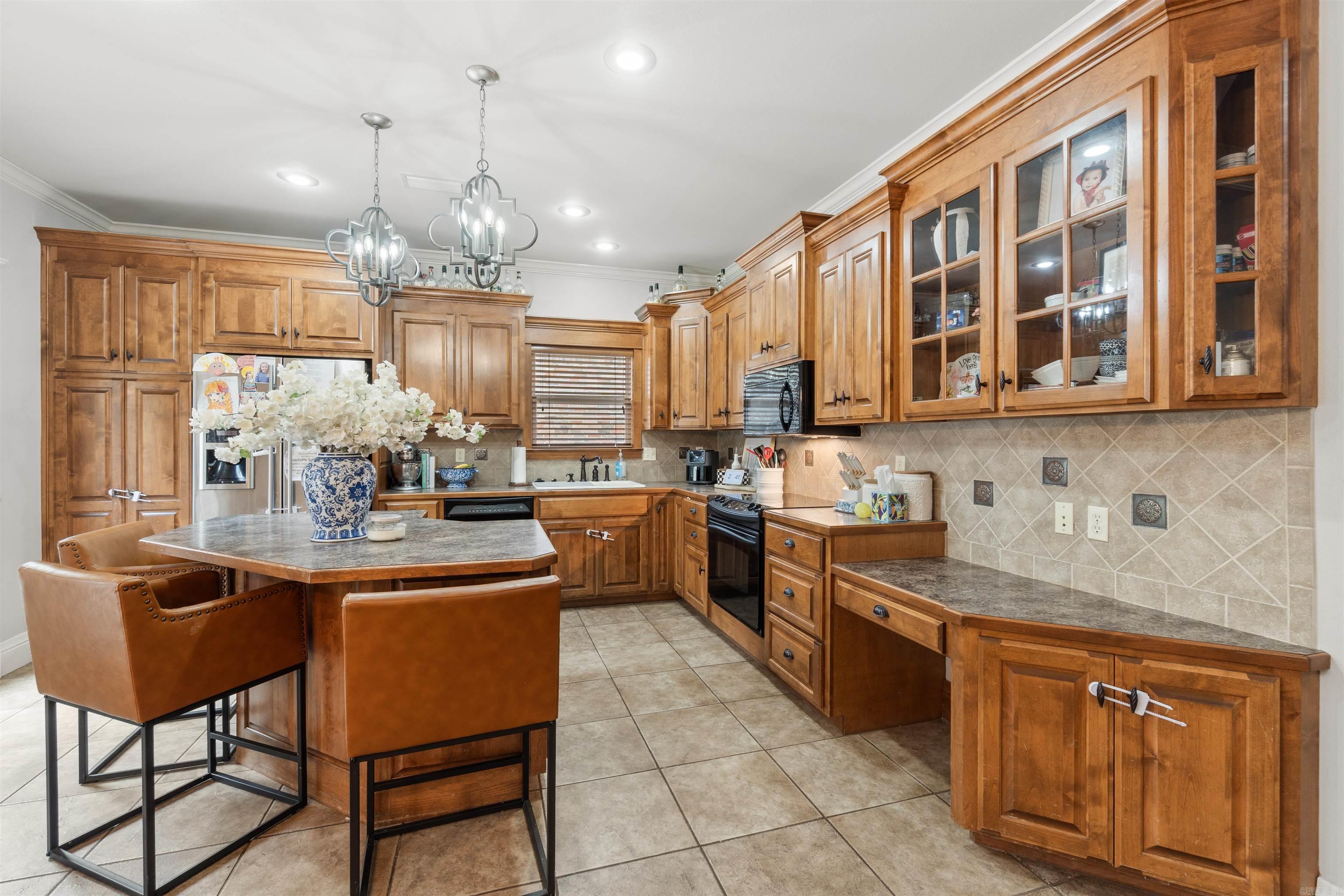 CANTERBURY PLACE - Residential