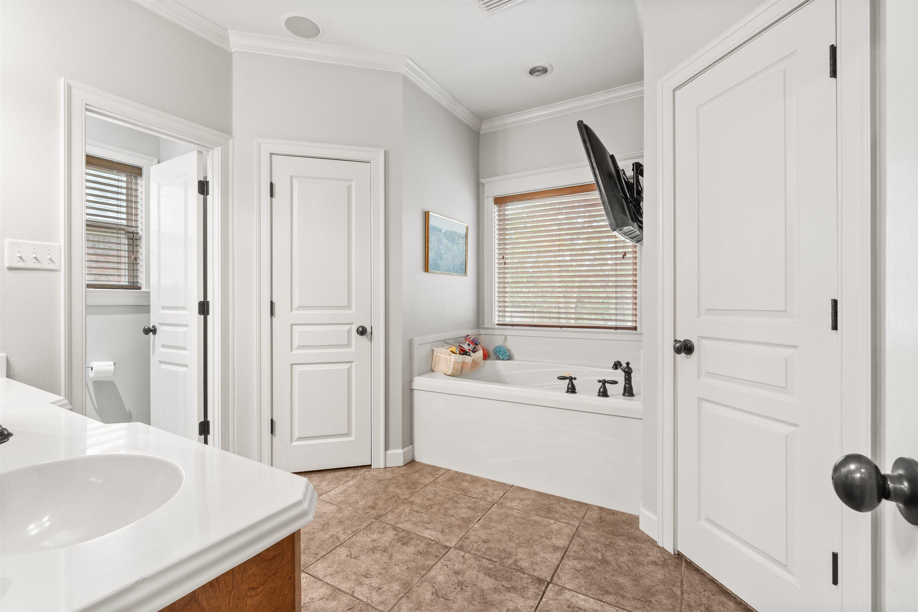 CANTERBURY PLACE - Residential