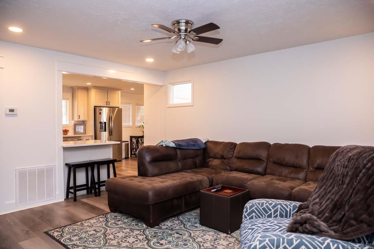 CONWAY MANOR - Residential