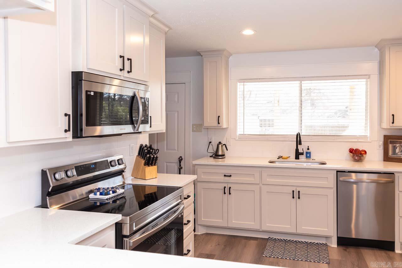 CONWAY MANOR - Residential