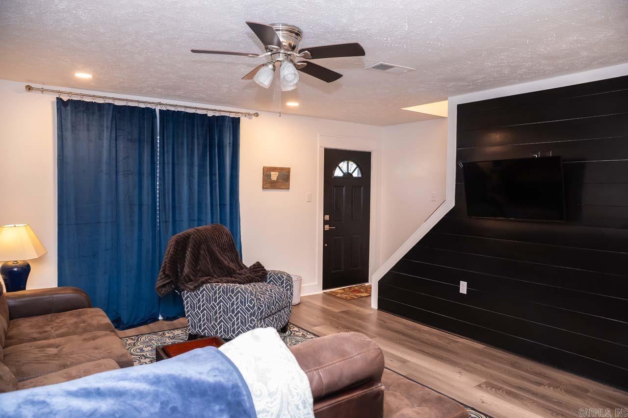 CONWAY MANOR - Residential