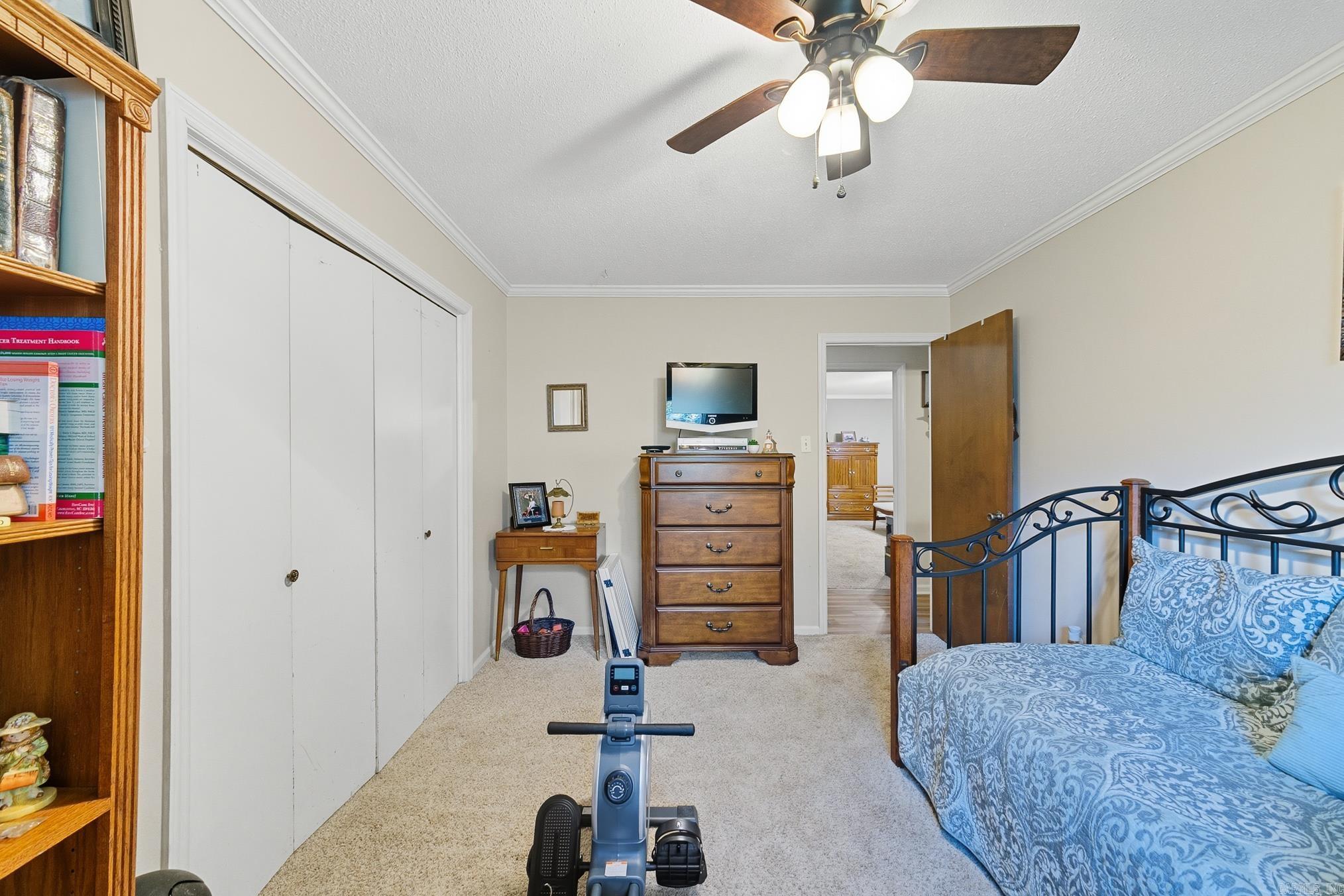 FOXWOOD J - Residential